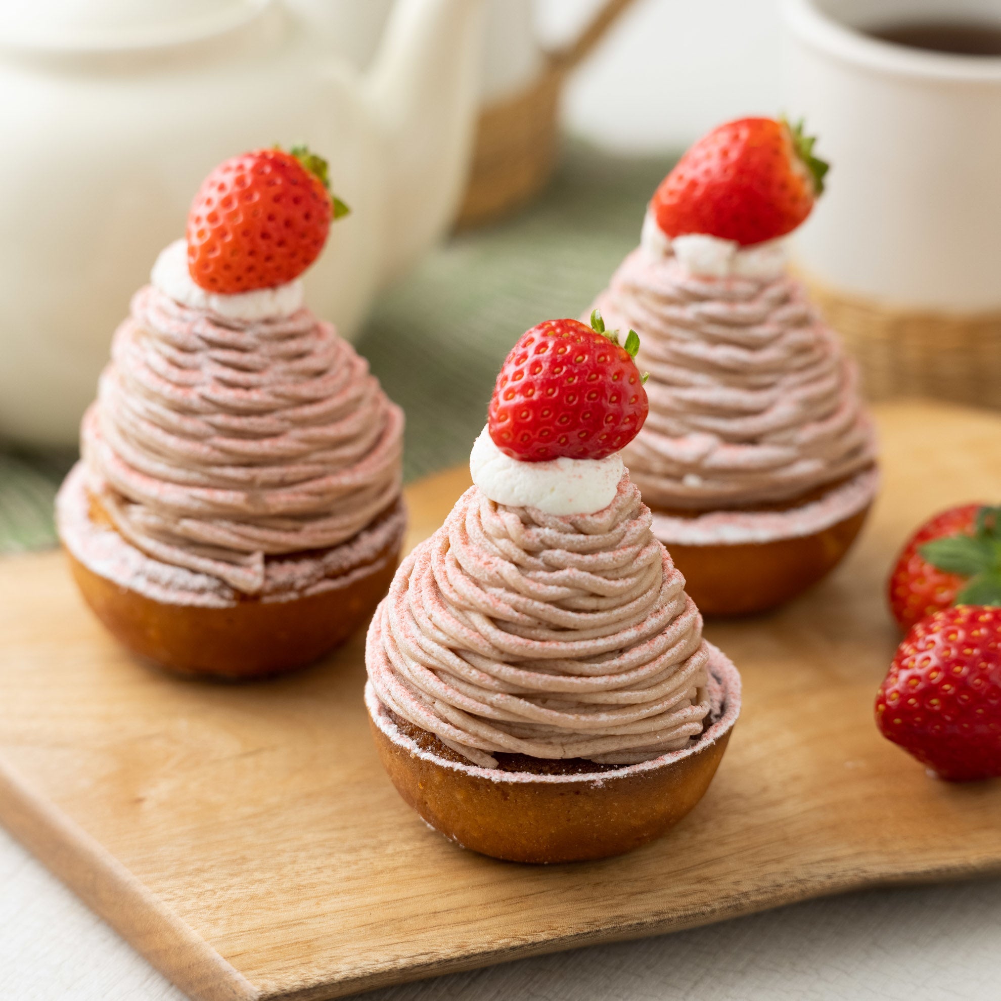 いちごのモンブランタルト