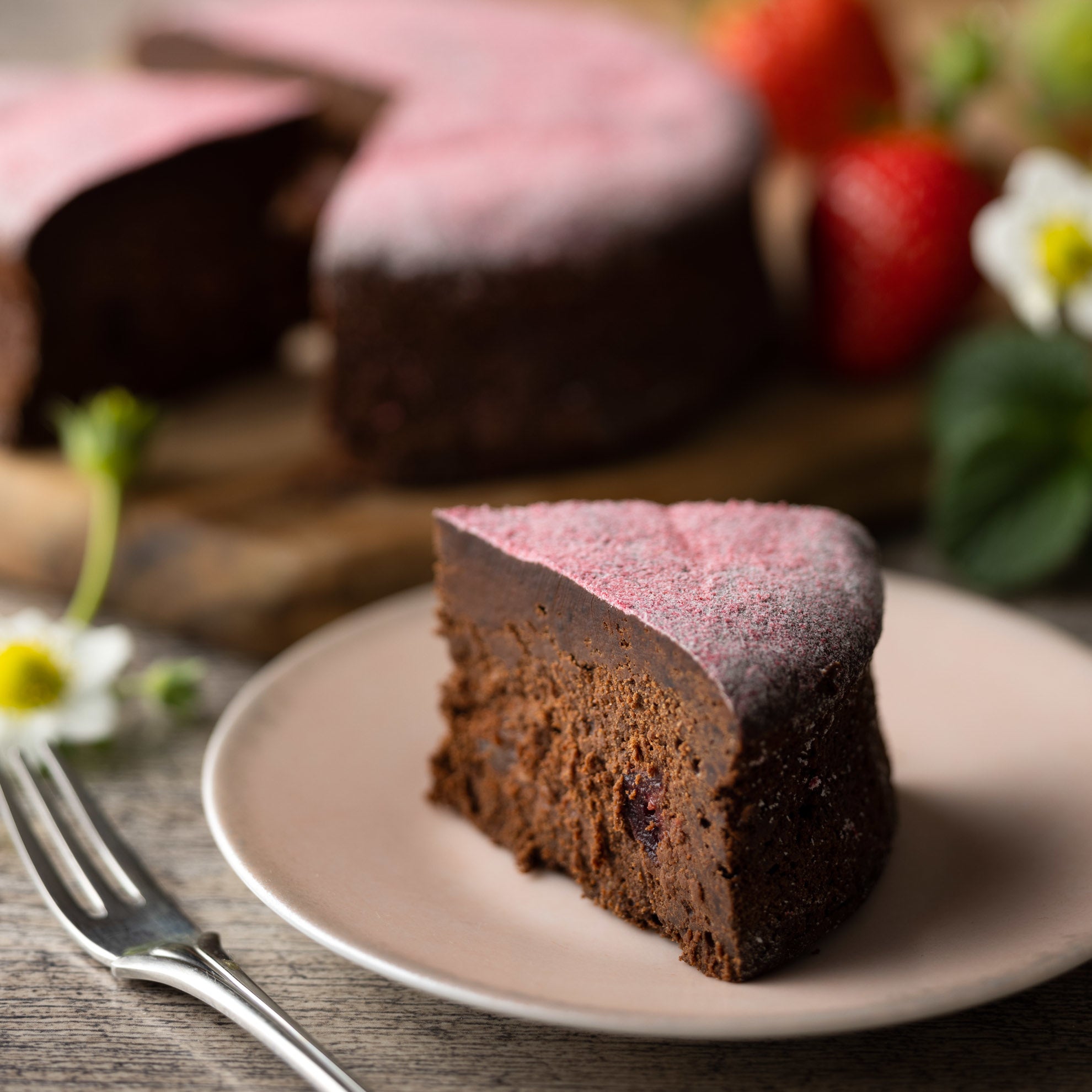 『DariK』コラボ商品 ICHIBIKO×DariK ガトーショコラ　ICHIBIKO Strawberry