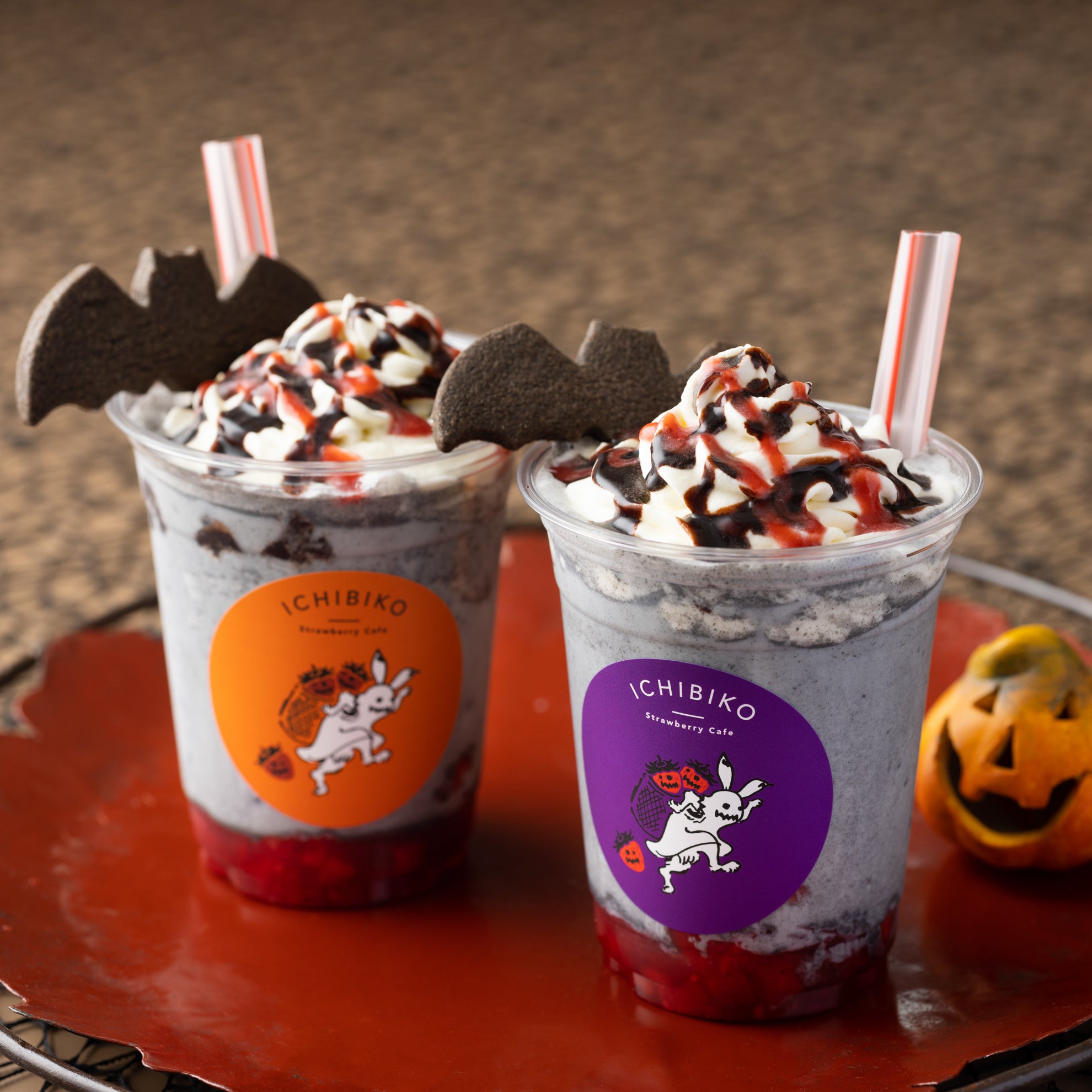 ハロウィン いちご×黒ごまスムージー