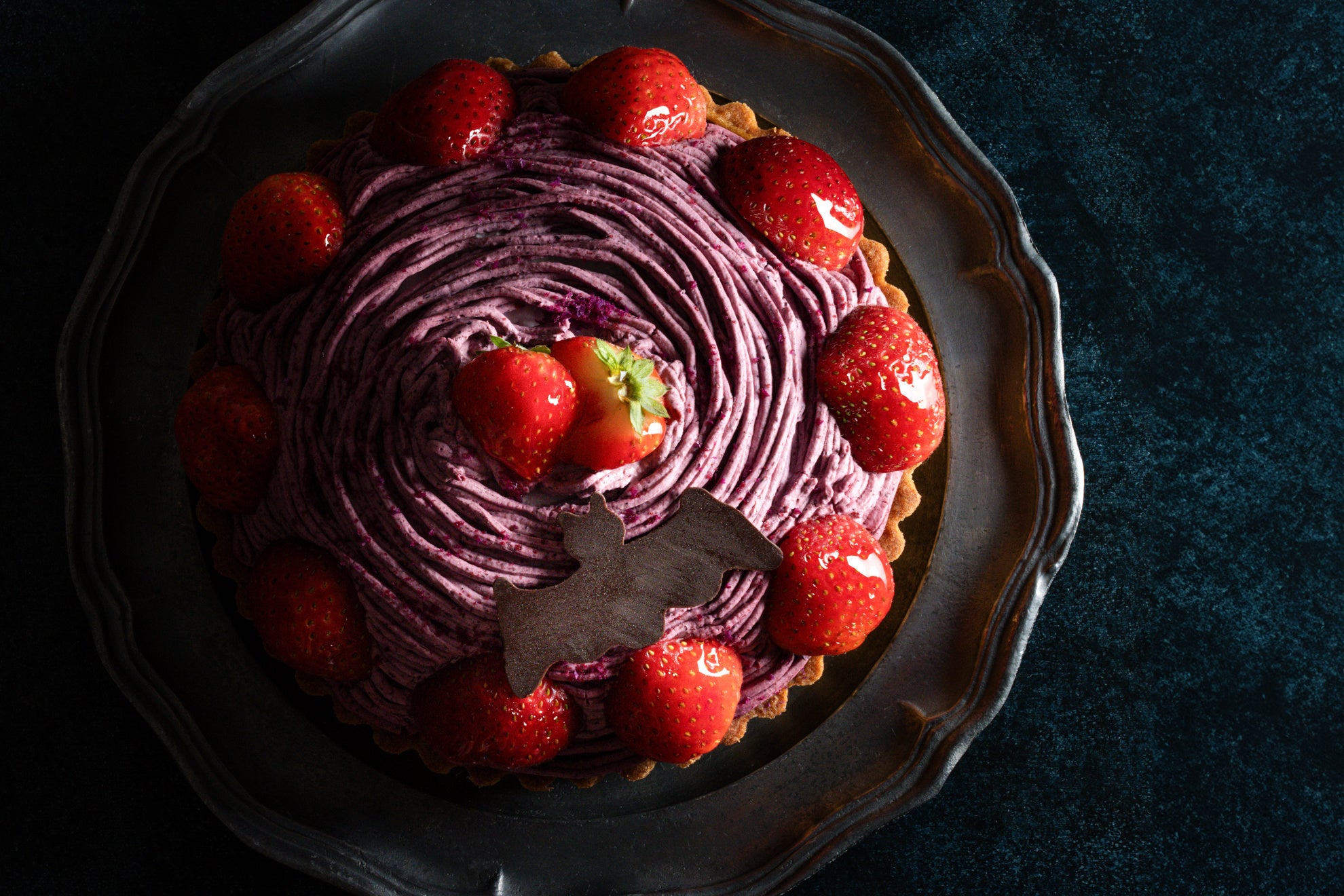 ハロウィンタルト（いちごとブルーベリーとおいも）