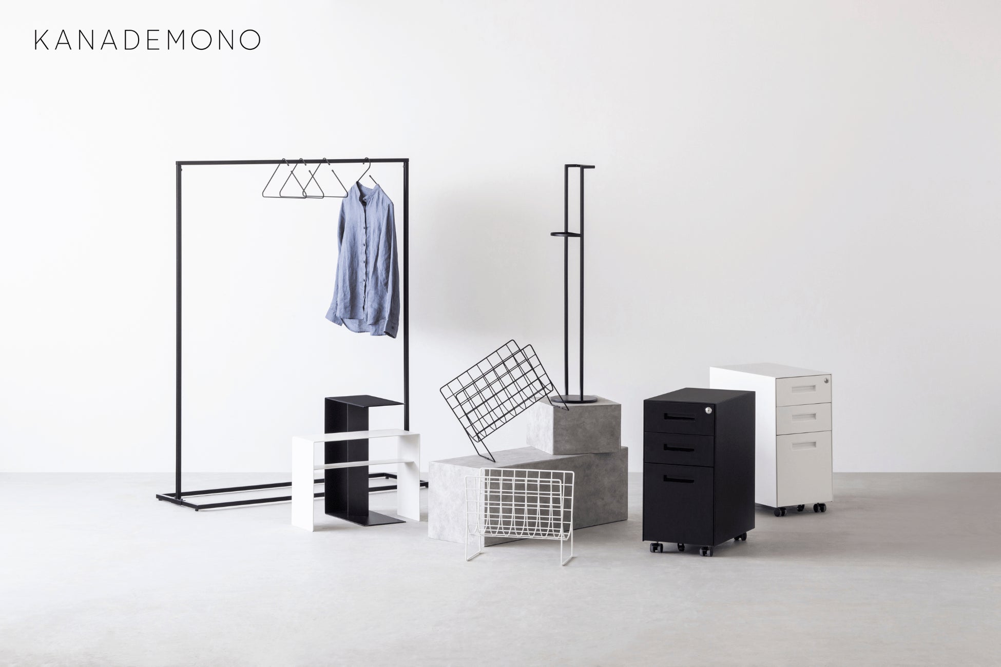 kanademono シンプルアイアンハンガーラック w120 送料込み KANADEMONOが提案する「見せる収納」。アイアンコレクションから