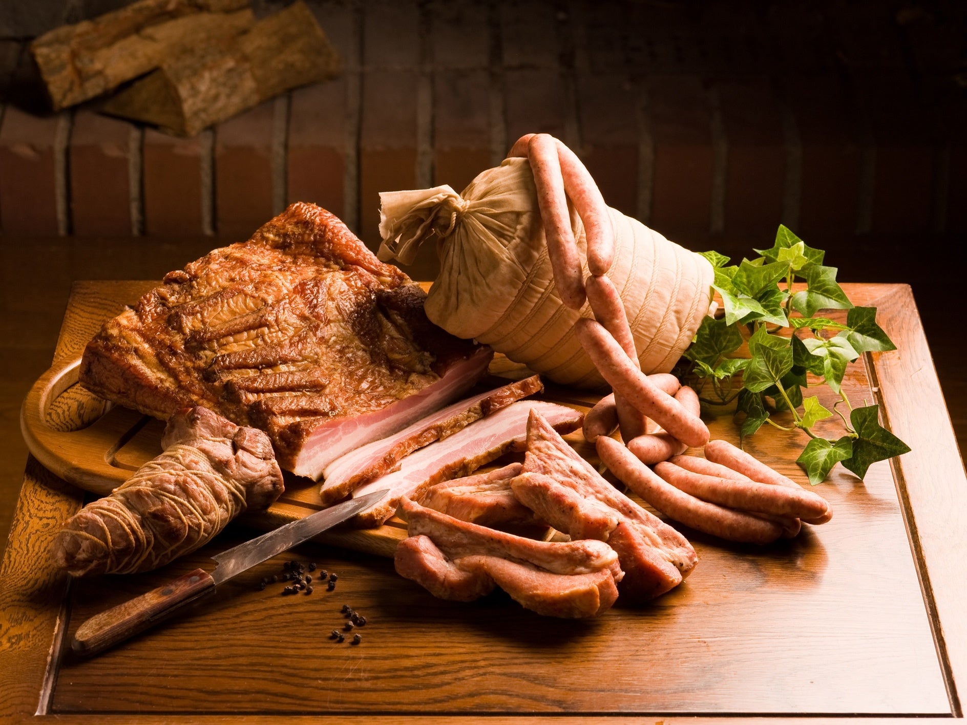 ハム・ベーコン・スペアリブが金賞受賞