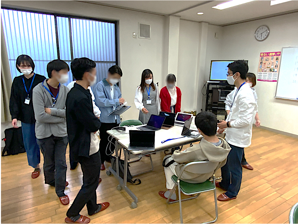 Tech Runwayに参加する高校生へ、継続学習のためPCをお渡ししました。