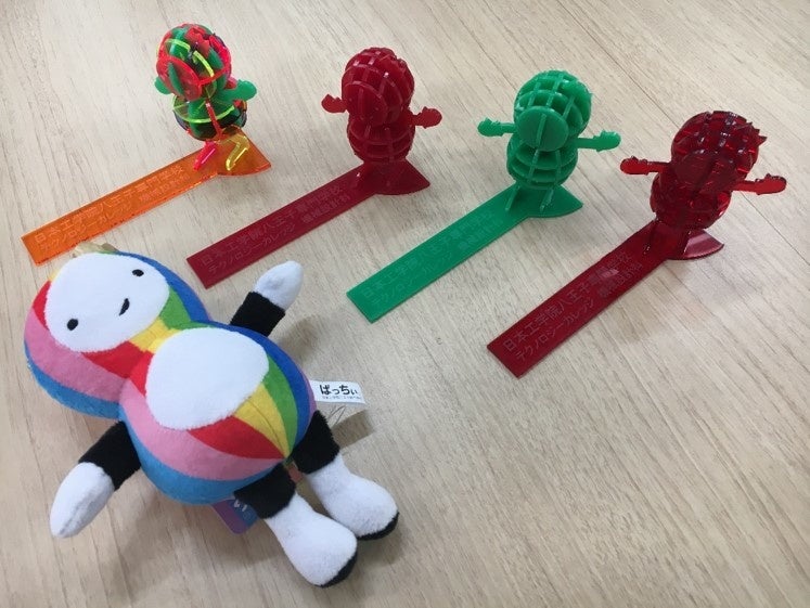 11.27 アクリル立体パズル