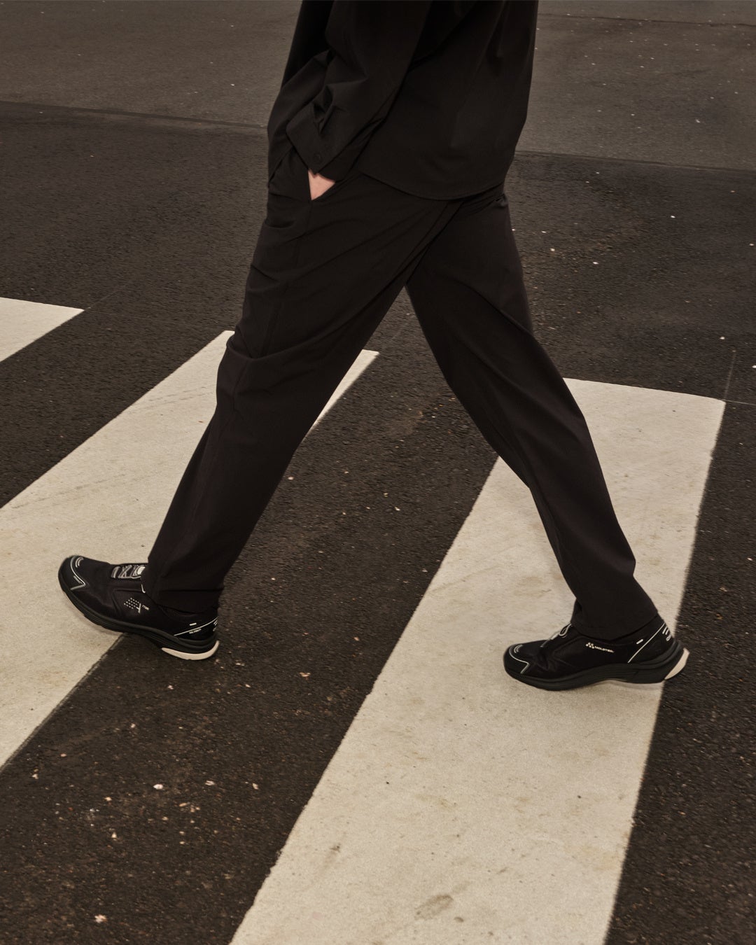 パンツ ￥28,600（税込）