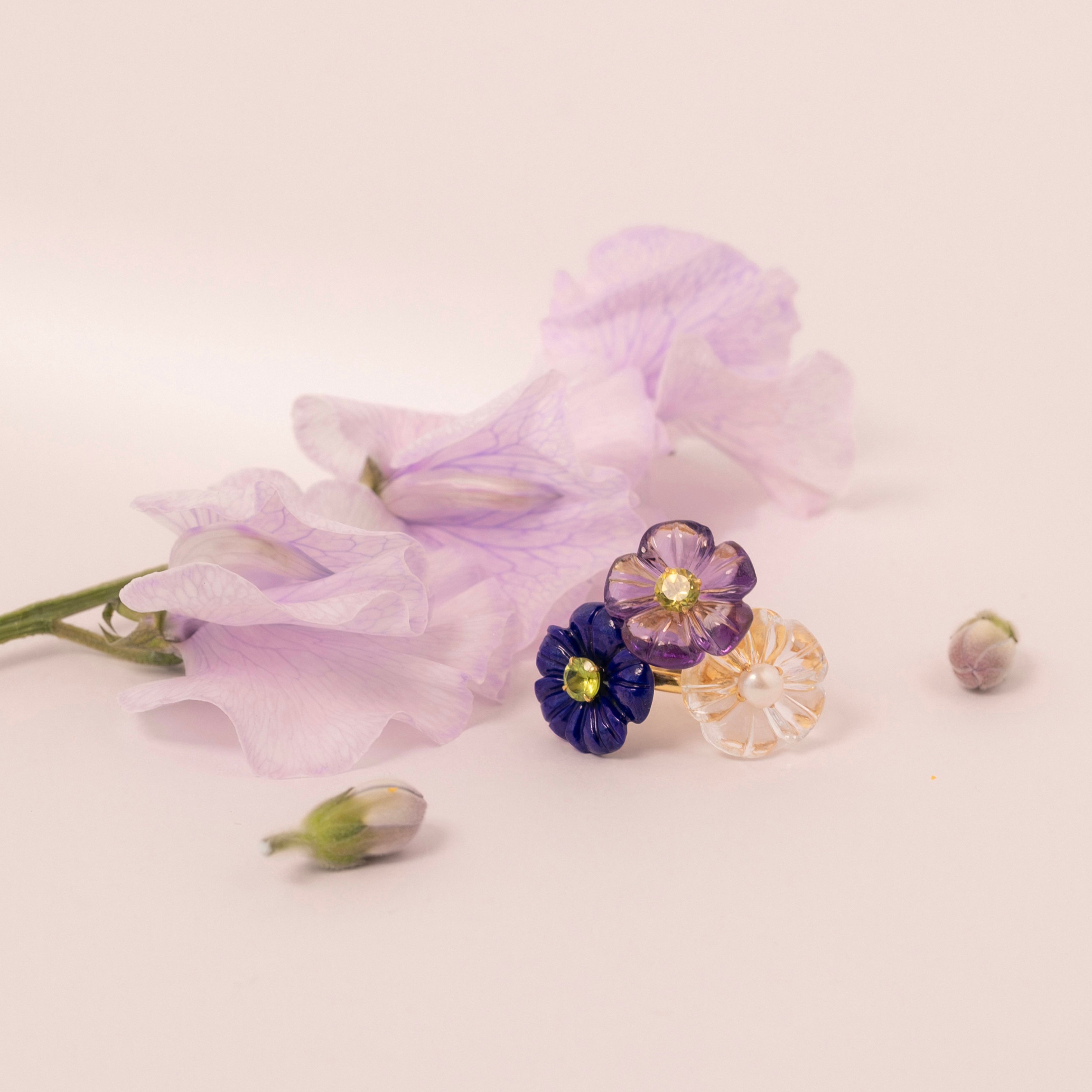 バーニーズ　ニューヨーク神戸店で春の訪れを祝うカラフルな花々に彩られた＜FUMIO MAKINO＞のポップアップイベントを開催