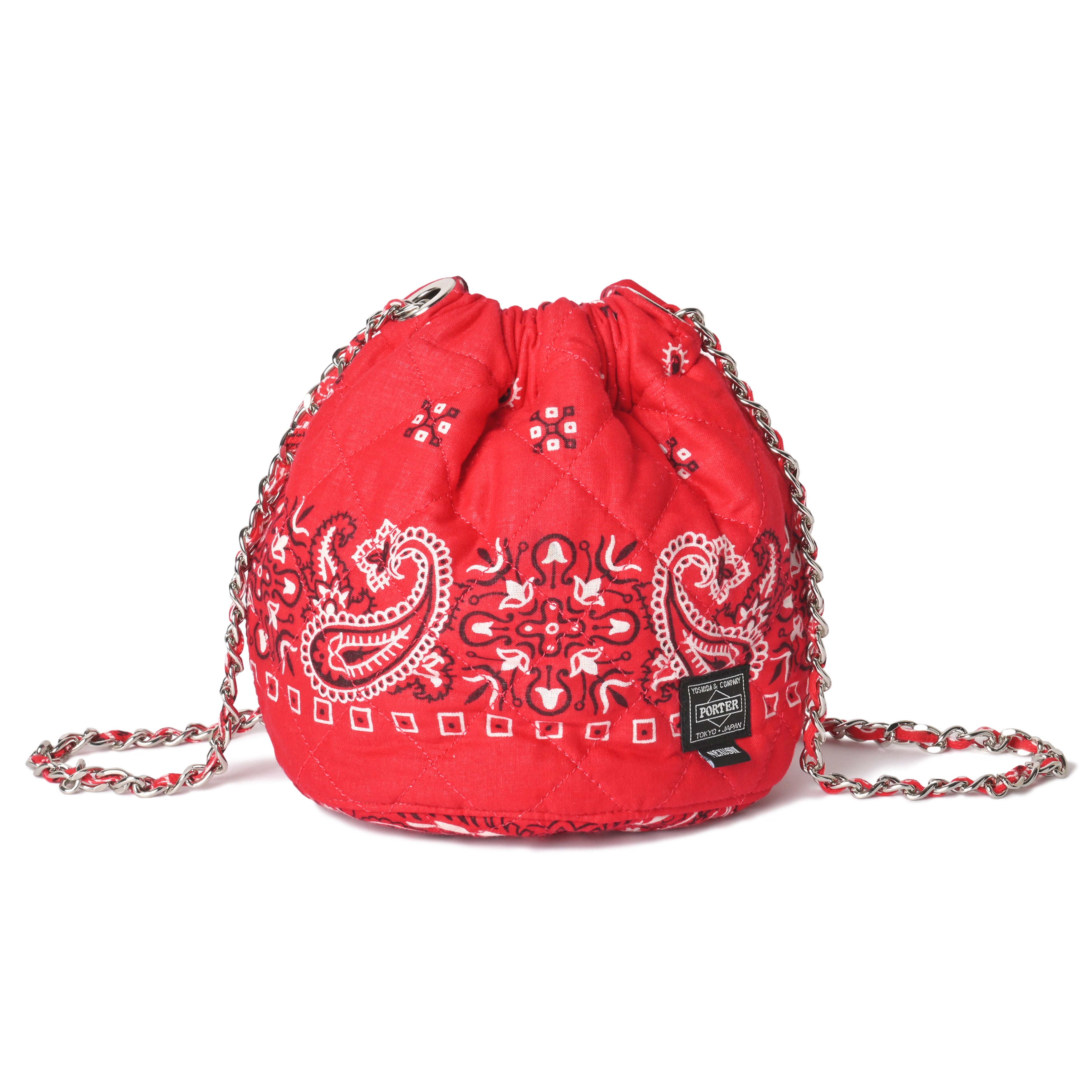 NEXUSVII.×PORTER バッグ ￥52,800（税込） カラー：RED・NAVY ※ヴィンテージのバンダナを使用しているため1点ずつ柄が異なります。