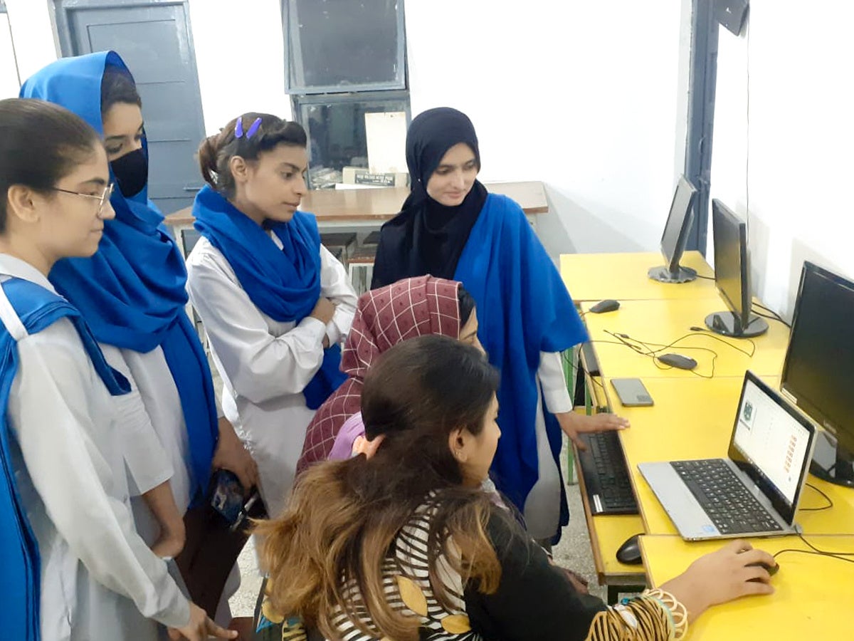 GCT for Women Lytton Road校での授業の様子