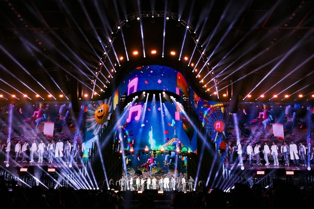 インスパイア・アリーナで行われた「Weverse Con」の全景