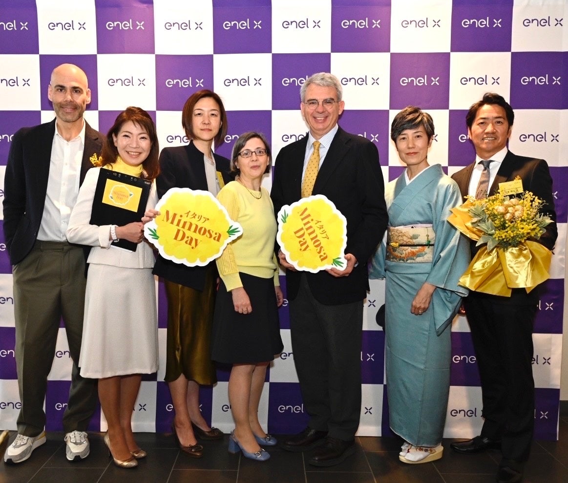 ダヴィデ・ファントーニ氏、川崎りえ氏、笠井利美、マルミロリ マルタ氏、ジャンルイジ・ベネデッティ大使、柾谷美奈氏、宮本博光