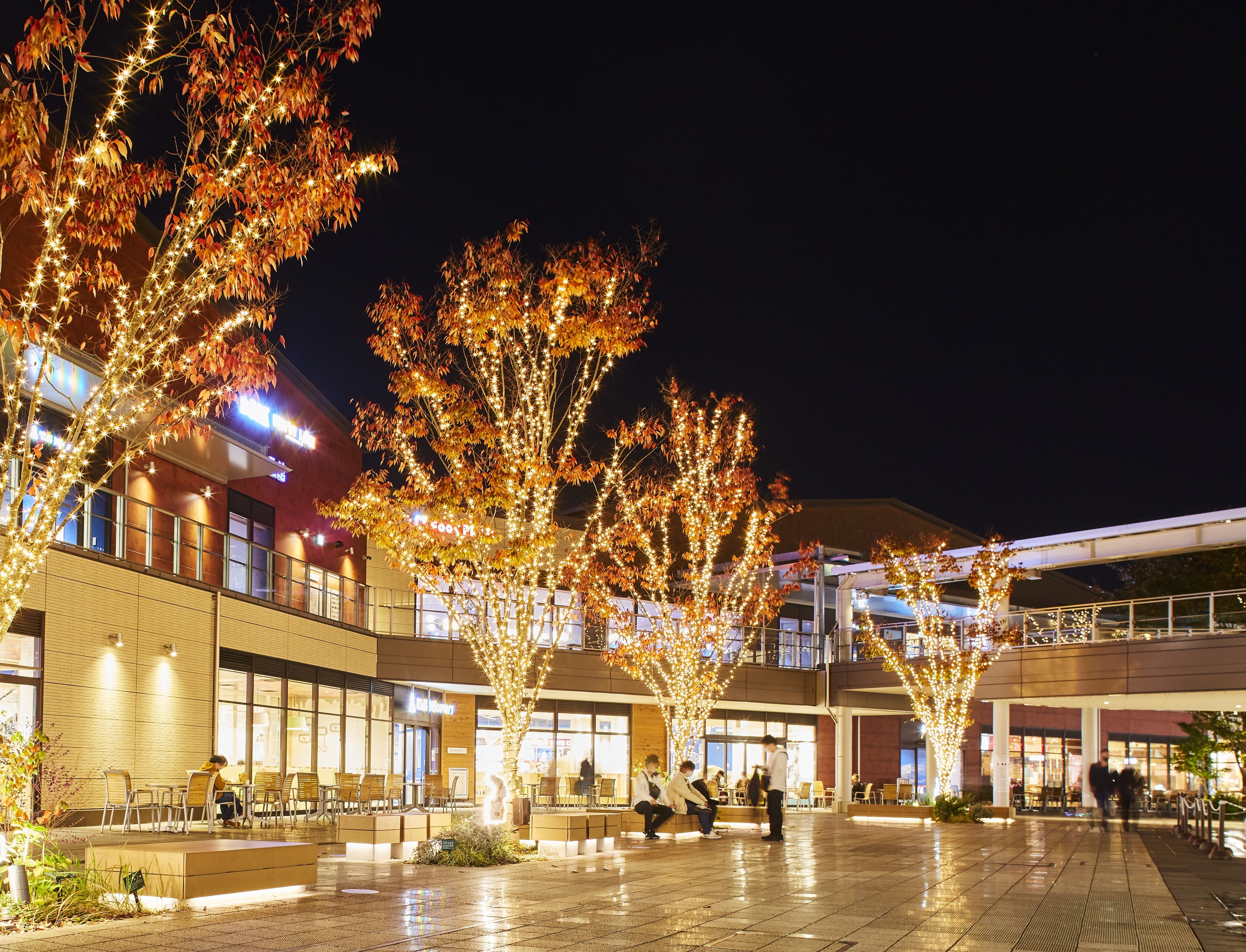 グランベリーパーク オアシスプラザ