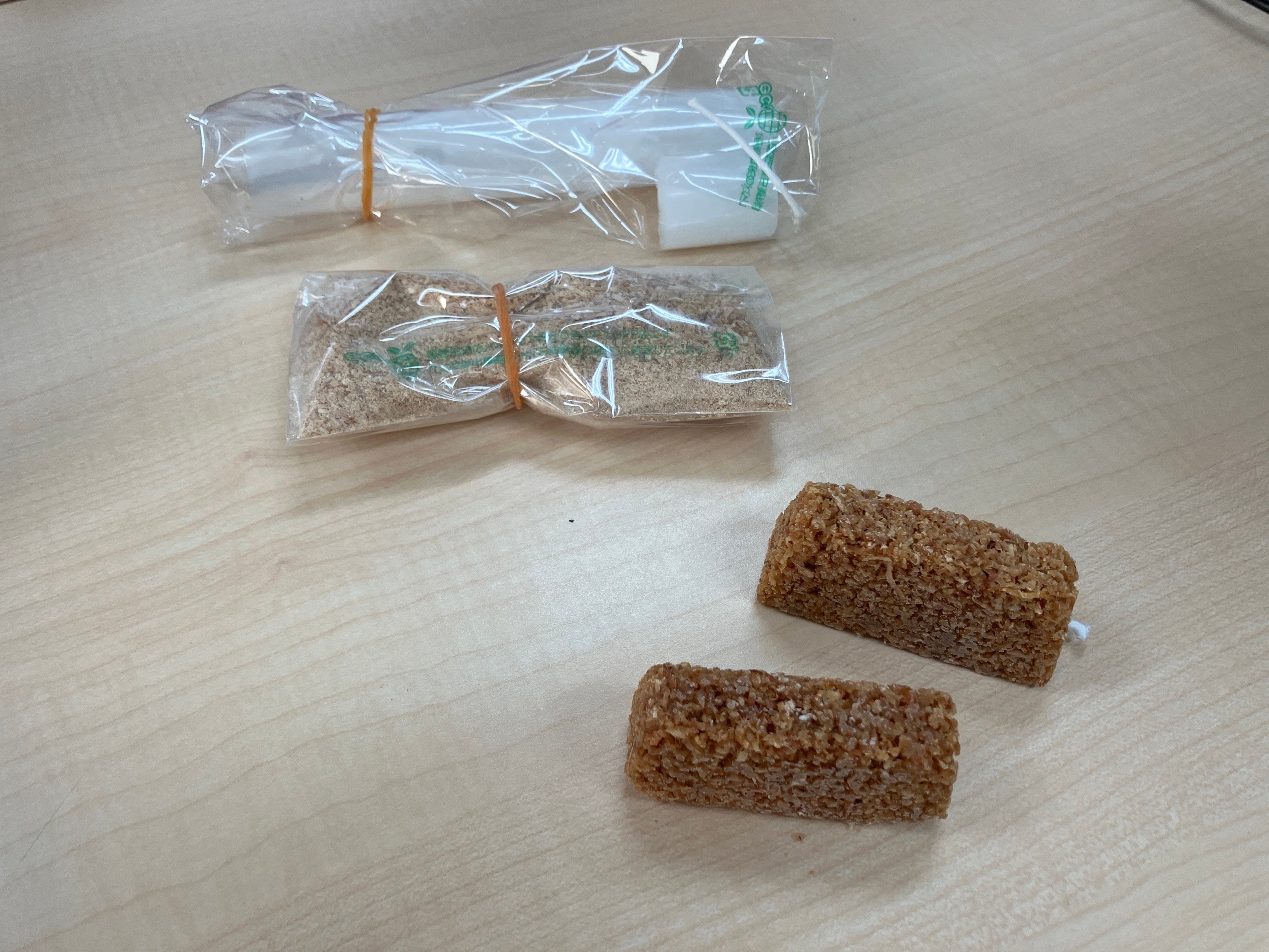 使用済みろうそくを使用した着火剤