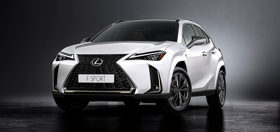 新型「UX」　写真提供：トヨタ自動車株式会社