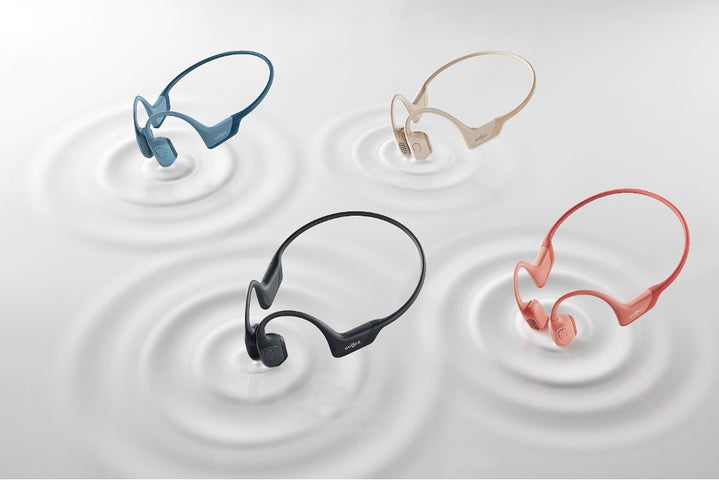 Shokz、最上位骨伝導イヤホン「OpenRun Pro」に新色ベージュとピンクを Shokz、最上位骨伝導イヤホン「OpenRun Pro」に新色ベージュとピンクを