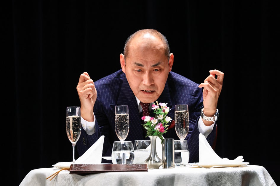俳優・山西惇が第31回読売演劇大賞で男優賞を受賞! 俳優・山西惇が第31回読売演劇大賞で男優賞を受賞!