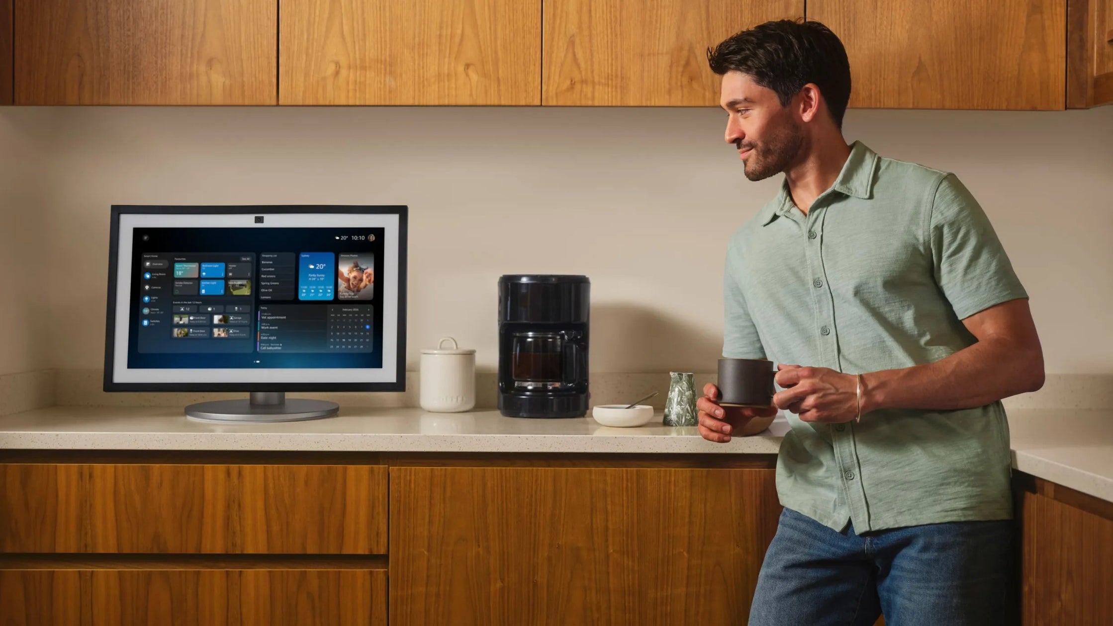 Amazon、生成AI 搭載Alexa+のために設計された「Echo Time」と「Echo Dot」を発表