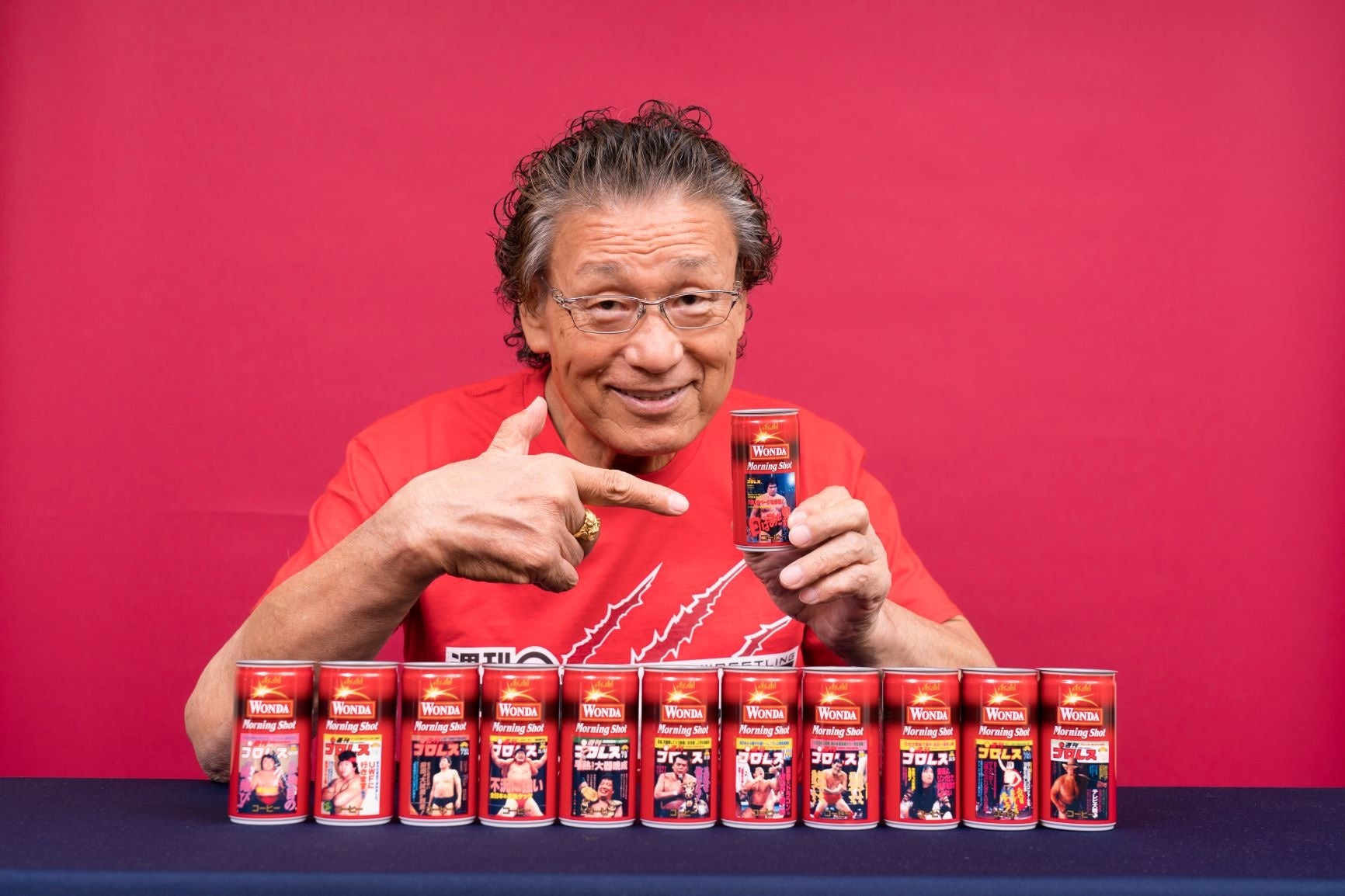昭和・平成を彩った伝説のレスラーがファミリーマートで復活