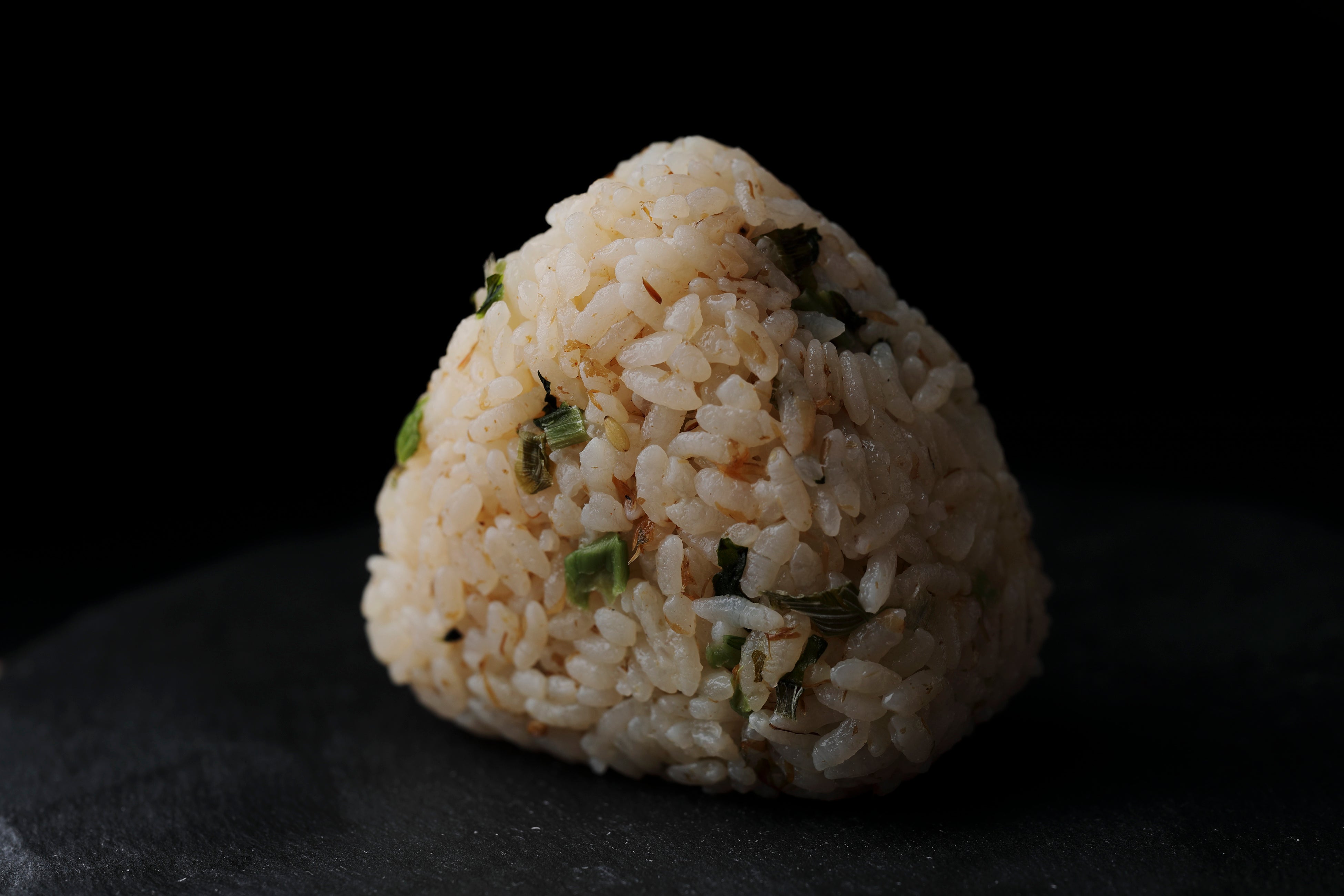 かつお節・さば節×ねぎ　おにぎり写真