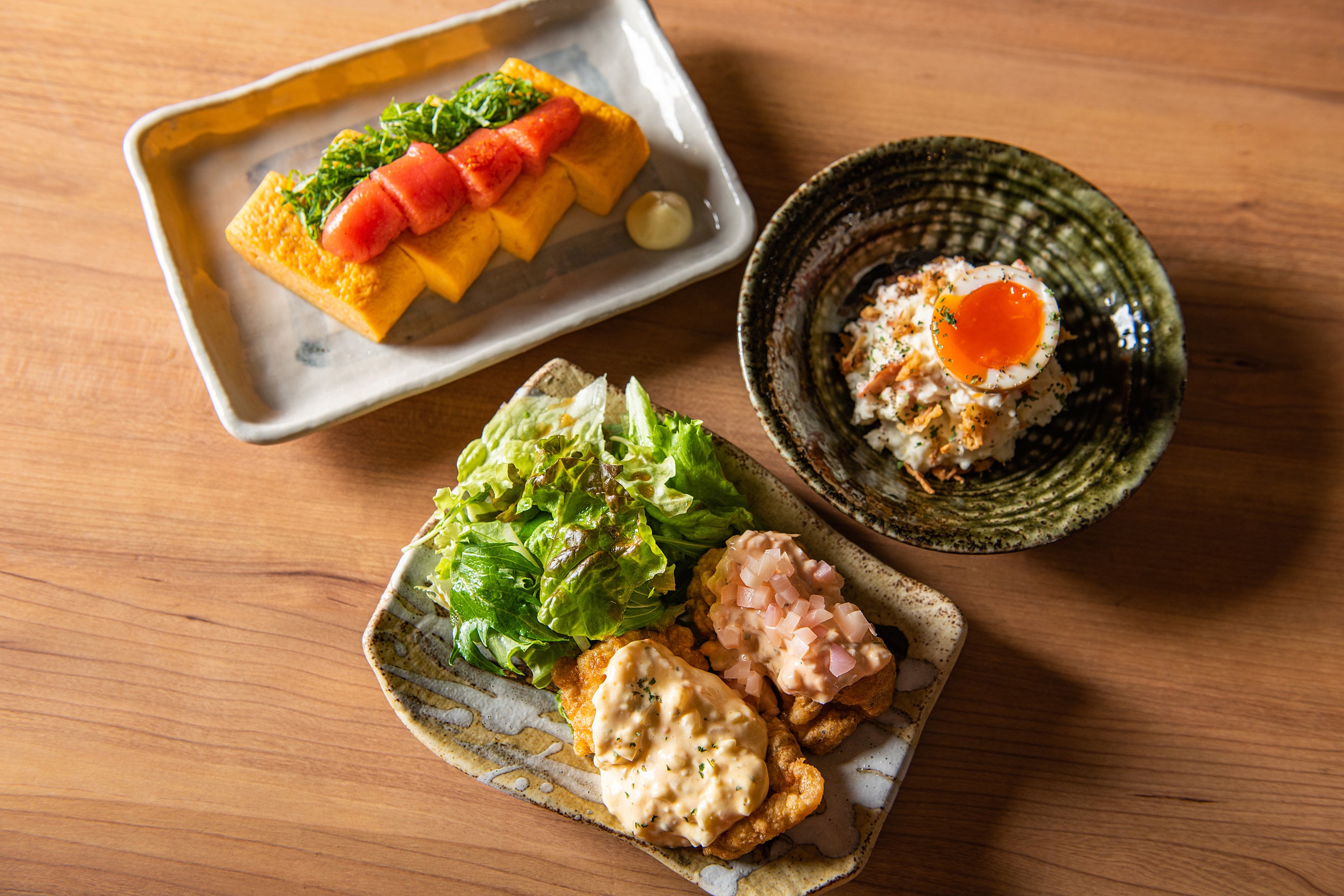 若鶏のチキン南蛮 ハーフ＆ハーフ、塚だまポテトサラダ、自家製めんたい卵焼き