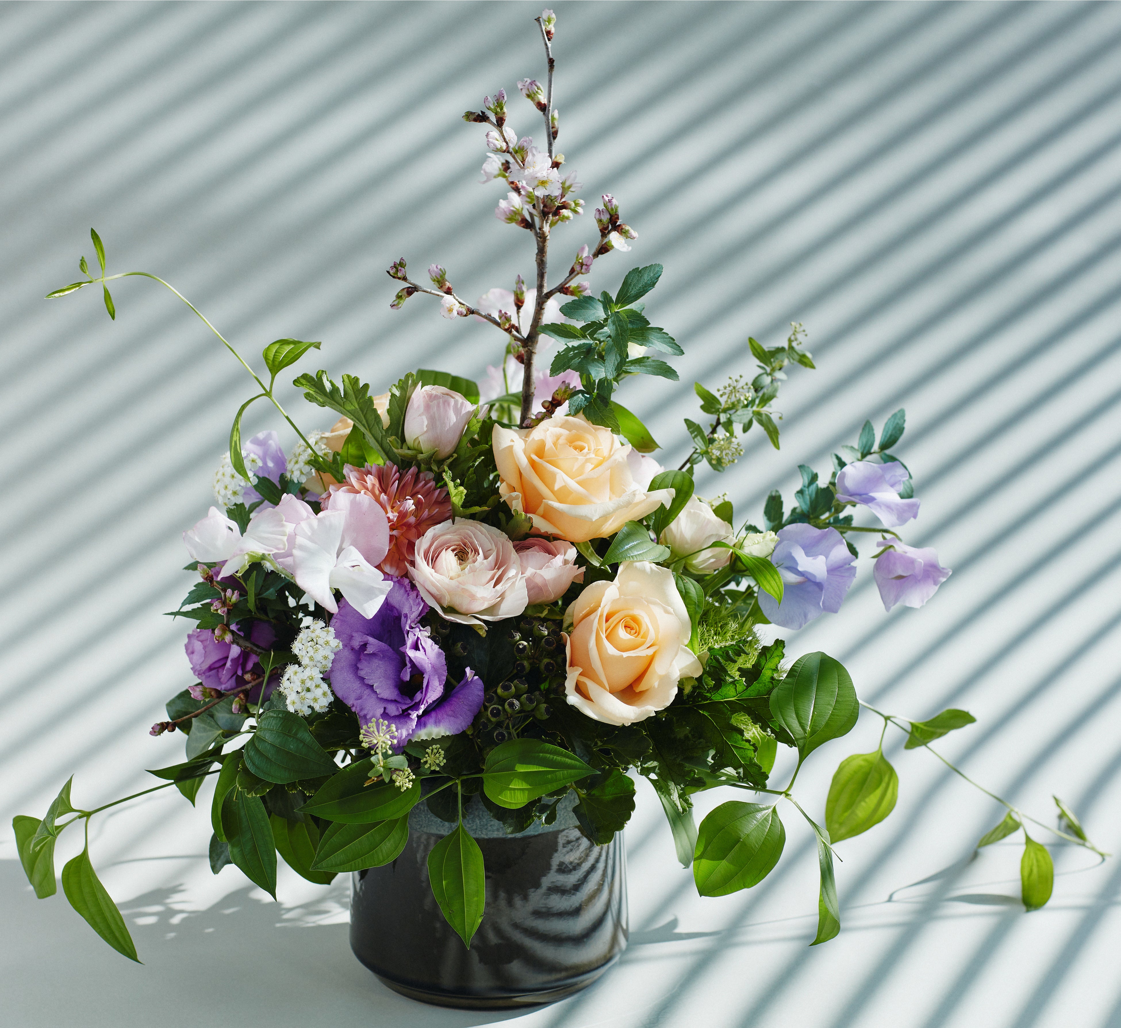 瀬戸焼のアレンジメント（イメージ）