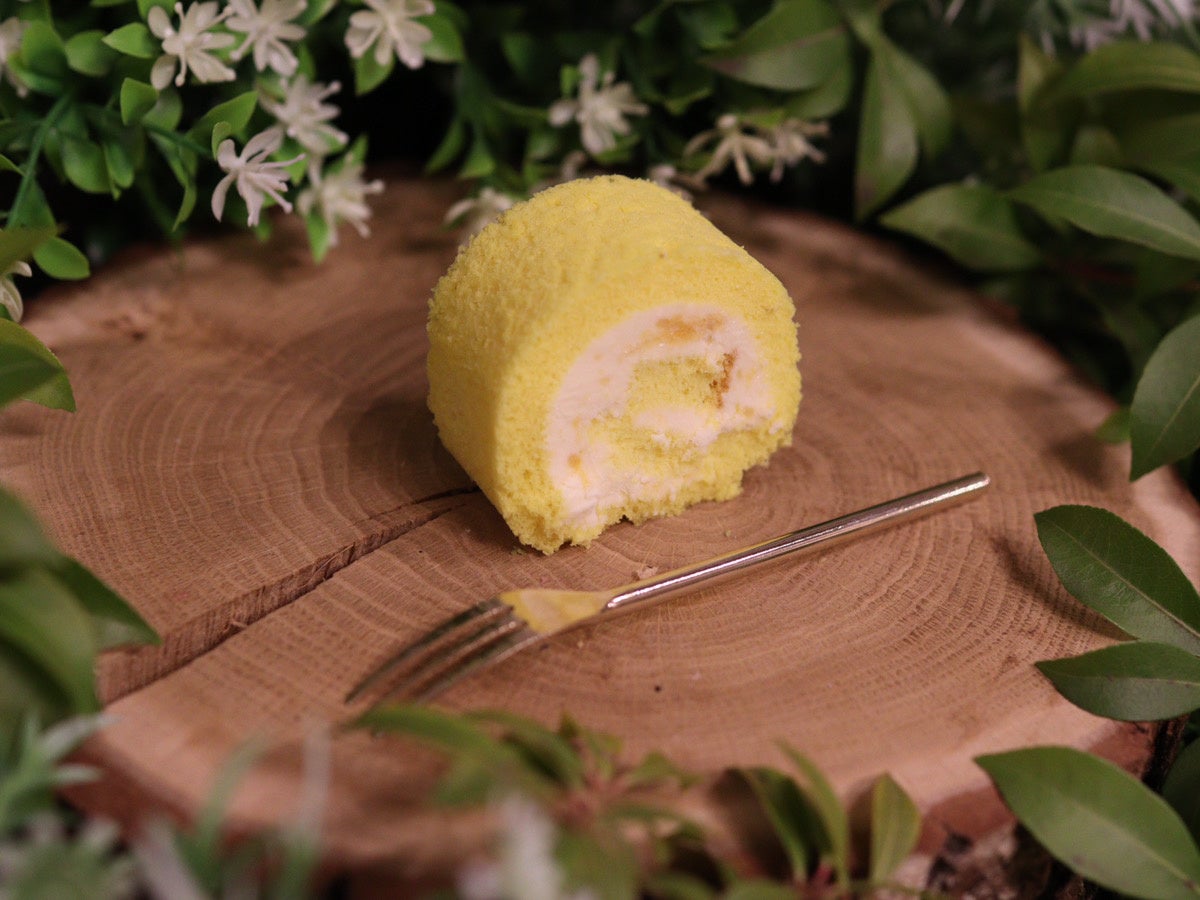 全国のチーズ好き必見 北海道老舗洋菓子店3代目が作る 純北海道産 ミルクチーズロールケーキ がついに完成 カラフルなマカロンのようなミニロールケーキ が1月日 木 販売開始 Rōrun 株式会社maruのプレスリリース