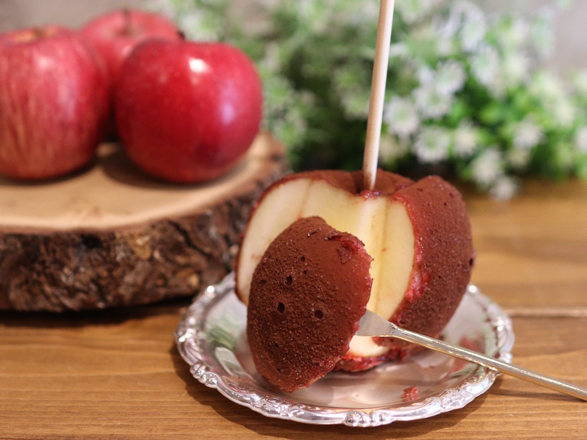 京都2号店】本格りんご飴専⾨店「代官⼭Candy apple 京都河原町