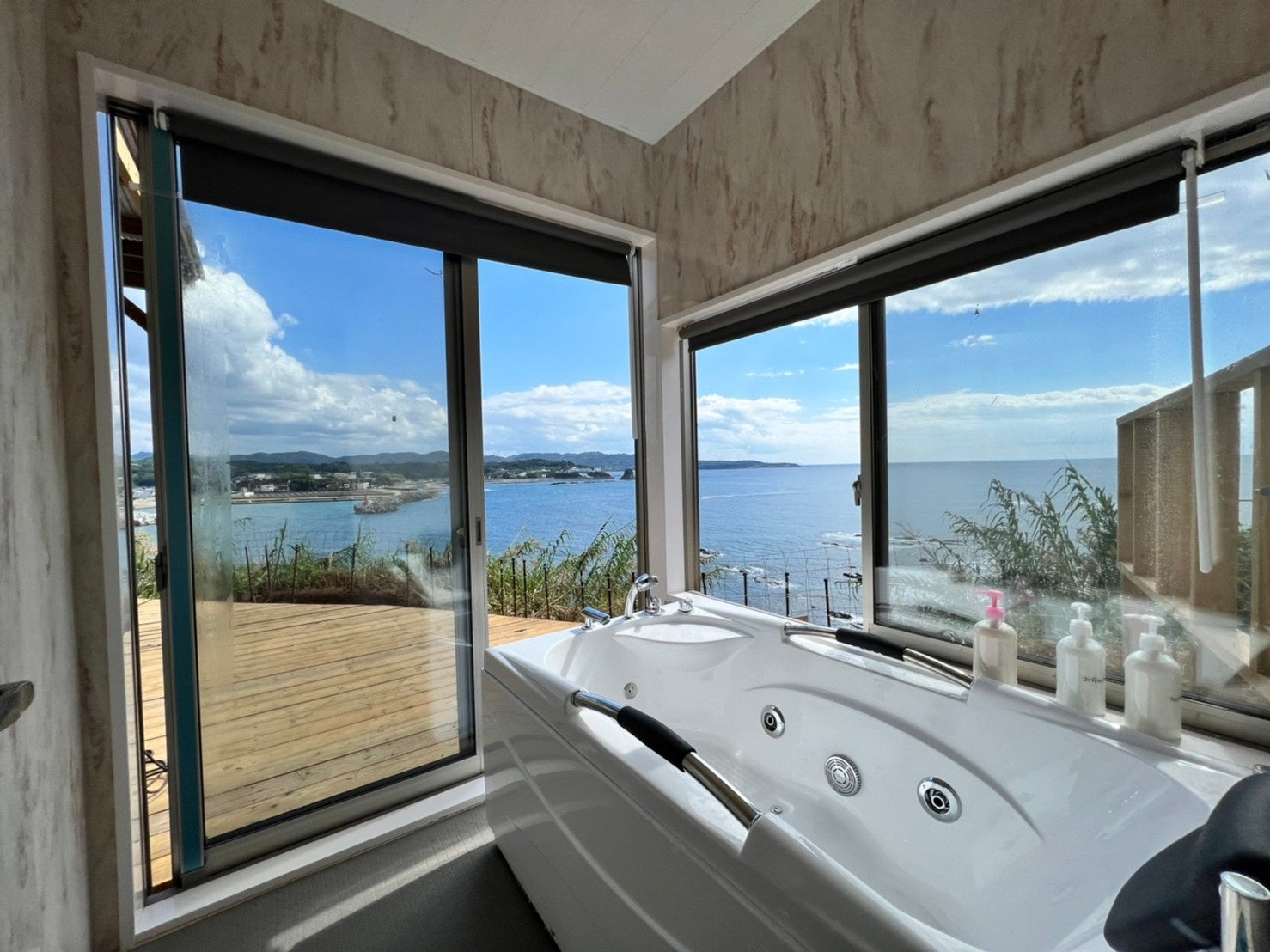 眺望最高のジャグジー