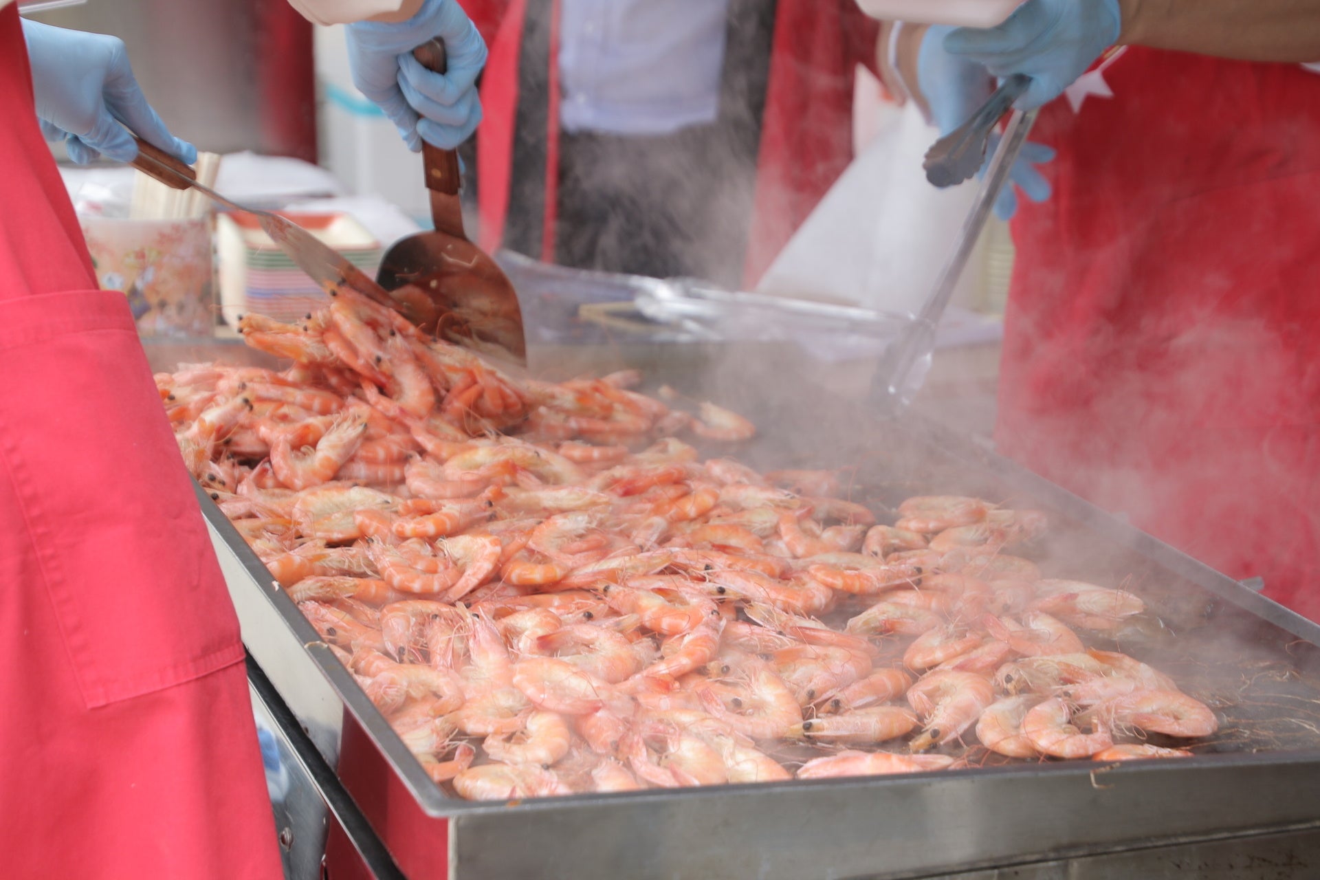 丸ごと海老の鉄板焼き