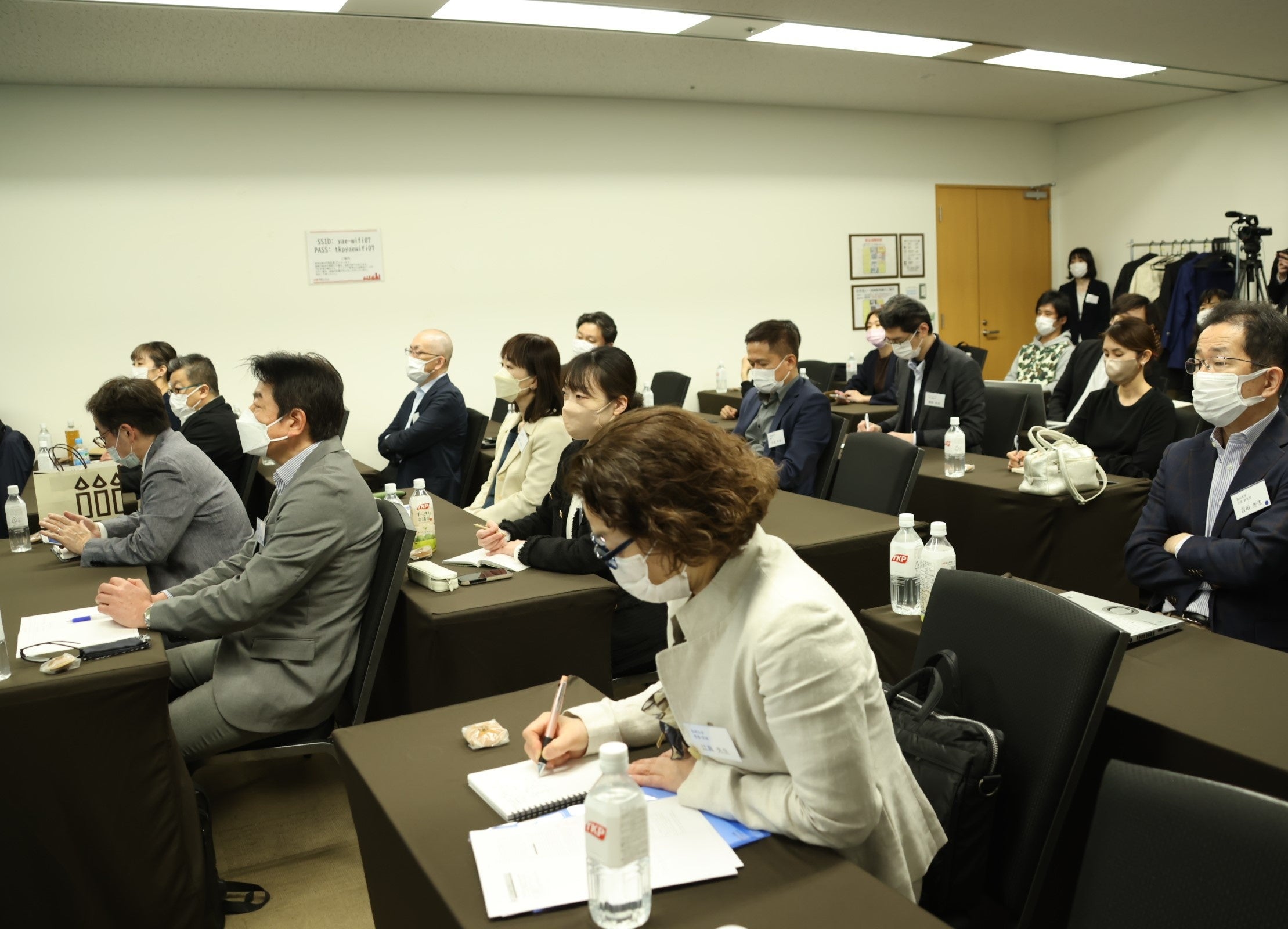 ヘルメット適正治療研修会の様子