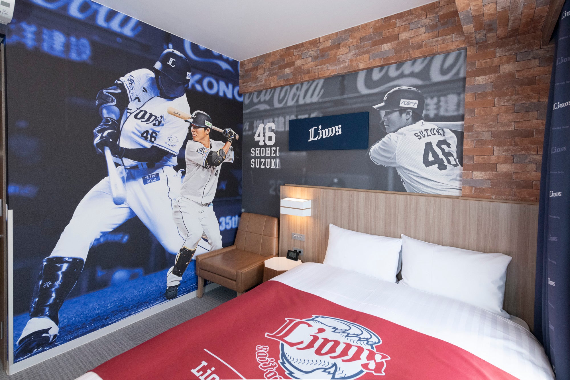 ブレイク中の鈴木選手がメインビジュアル