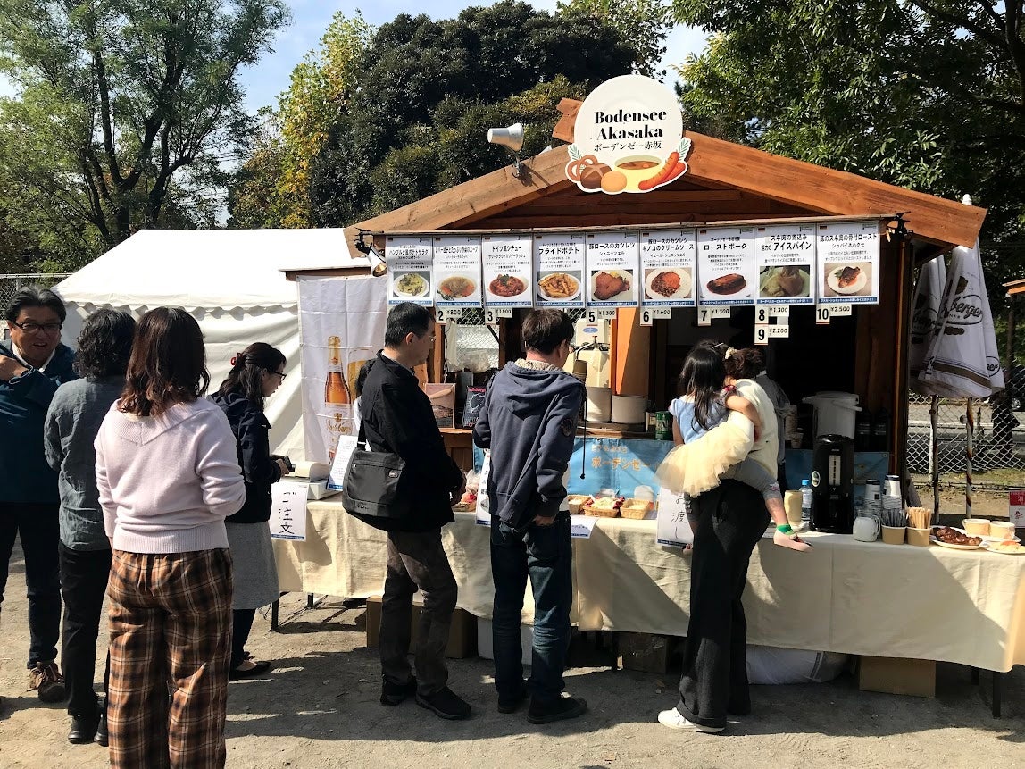 飲食ブースの様子