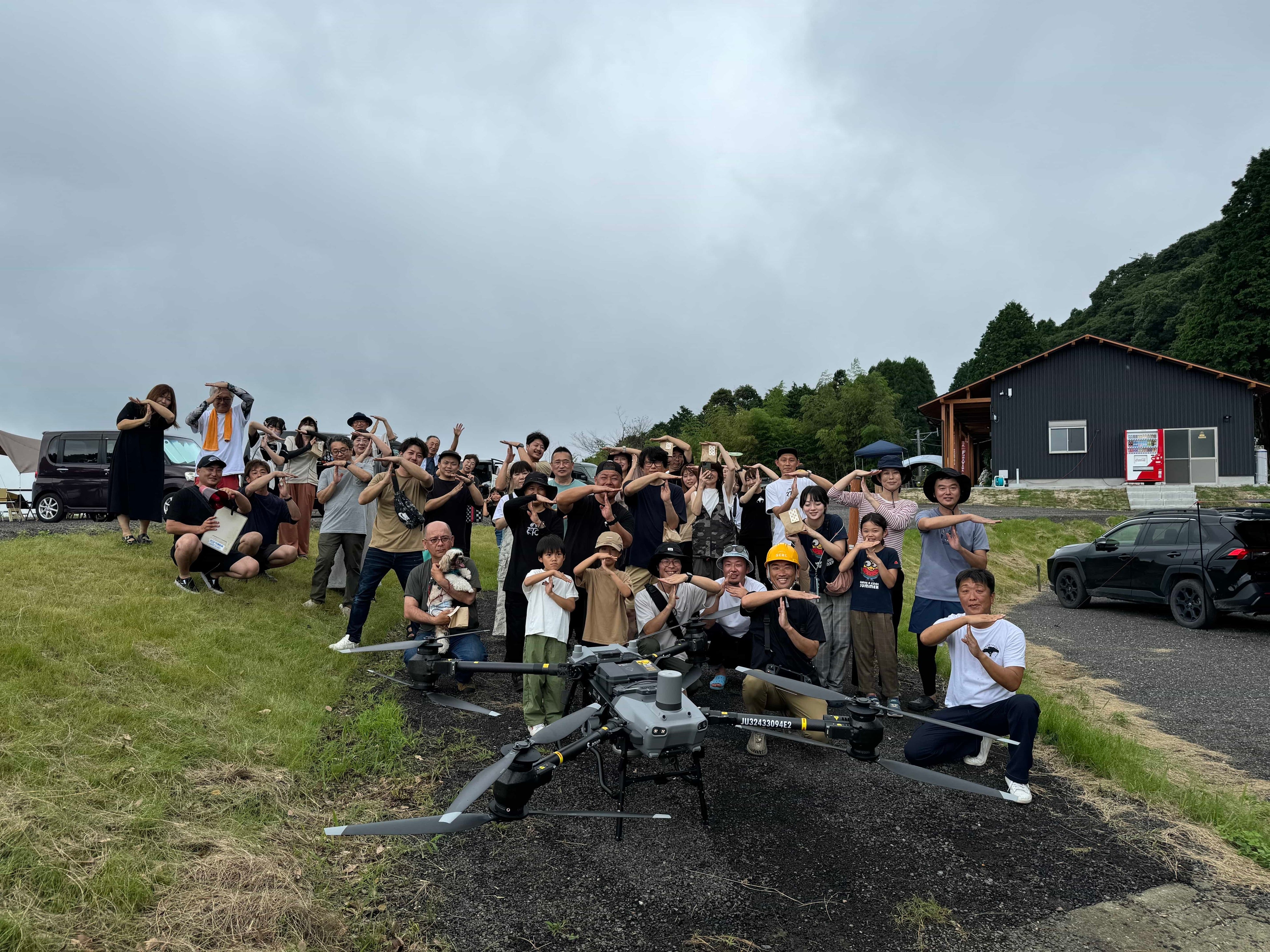 トルビズオン、ソラトチとともにキャンプ場「FUNAYAMA MOUNTAIN
