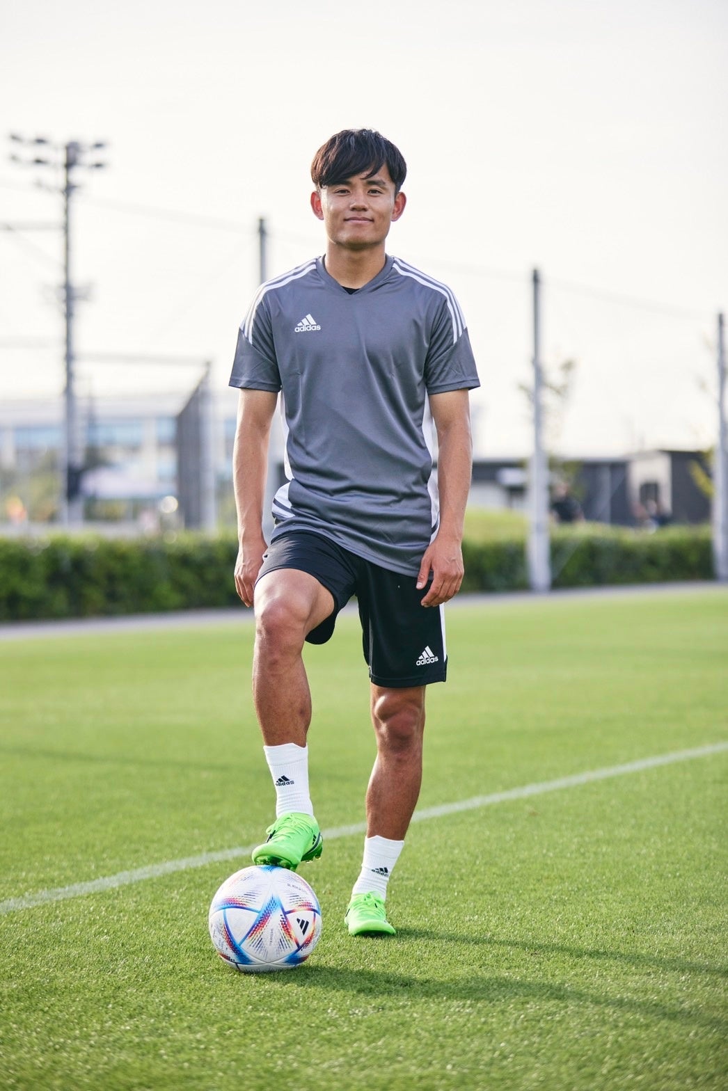 久保建英選手とのスポンサー契約締結のお知らせ | 株式会社