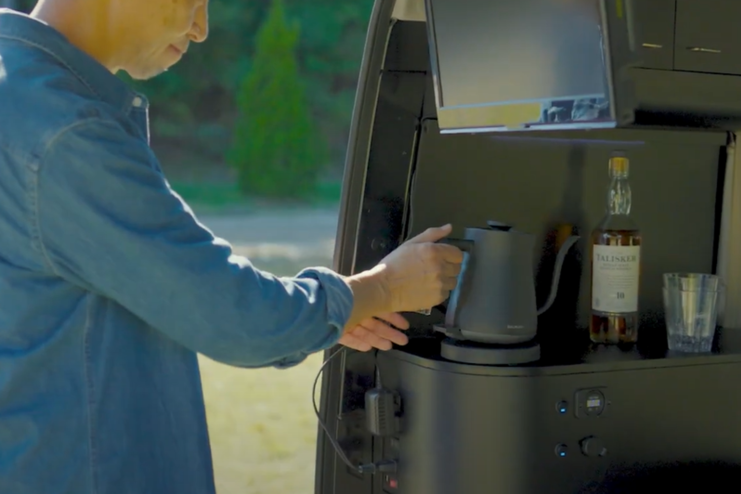 軽キャンピングカーで電力の不安を解消】ネクストキャンパー「安心