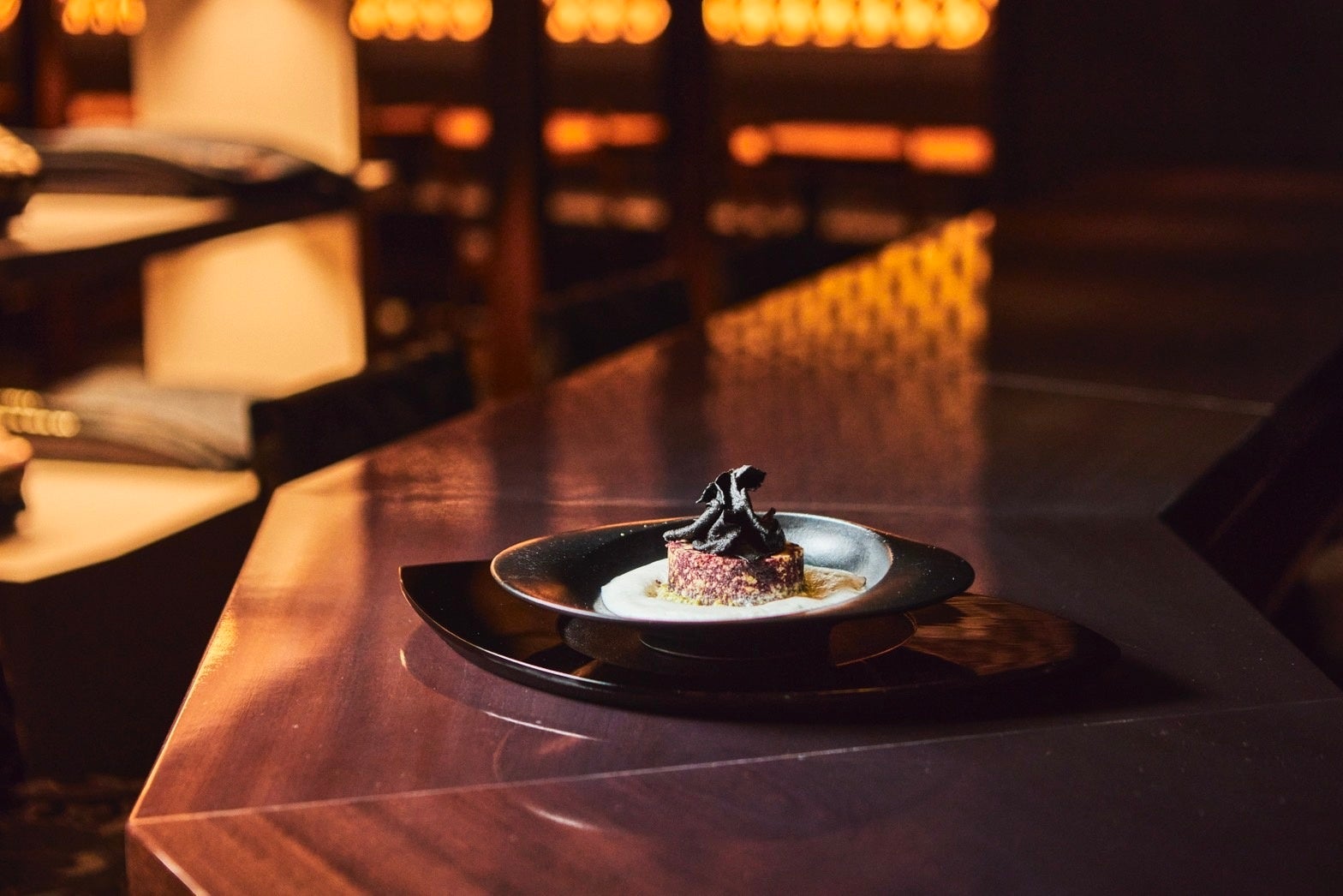 マロンケーキと温かい日本酒のカプチーノ