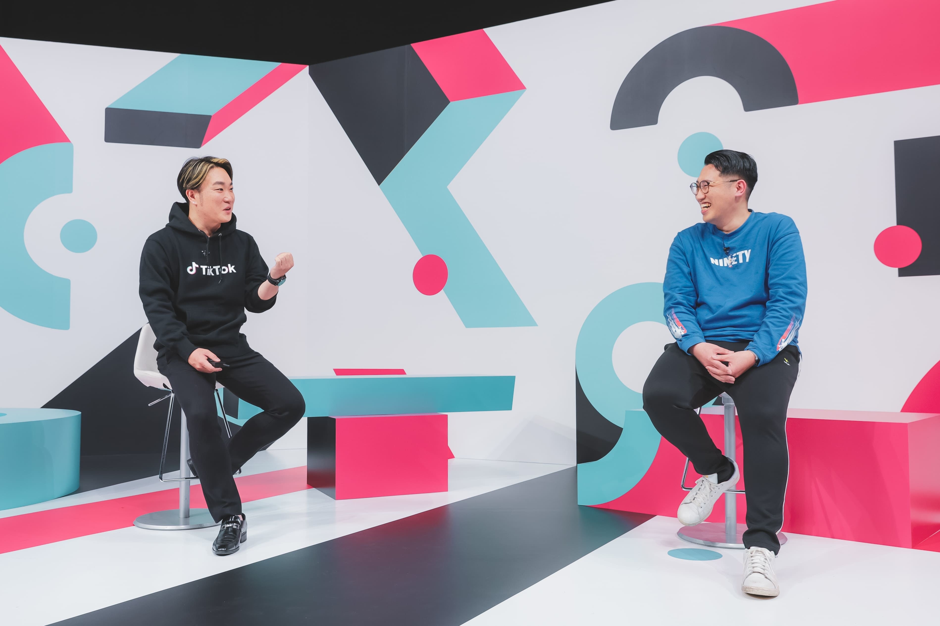 左から：TikTok for Business Japan 坂井 直人、株式会社セガ コミュニケーション推進部 動画コミュニティセクション セクションマネージャー 向 大地氏