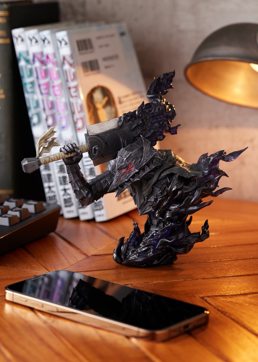 ©三浦建太郎・スタジオ我画／白泉社