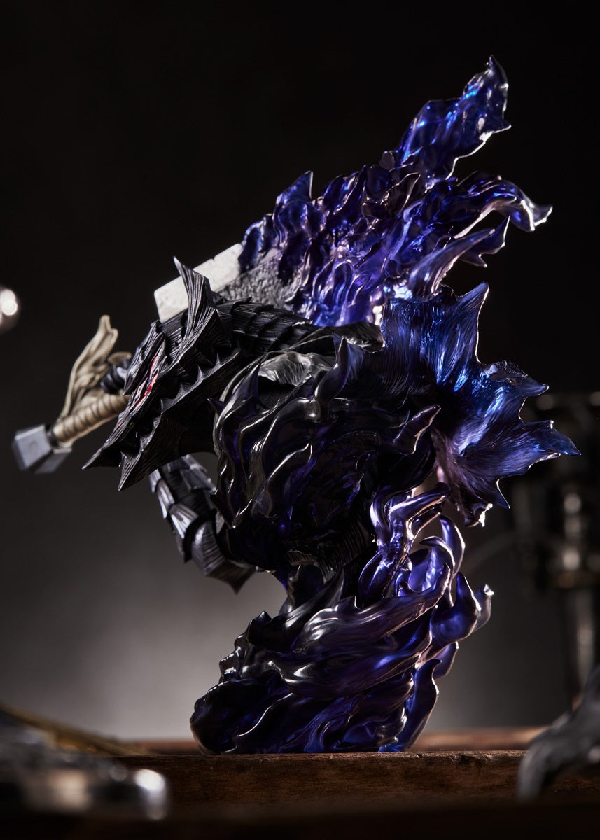 ベルセルク』最新42巻9月29日発売決定!!ガッツ（狂戦士の甲冑）胸像