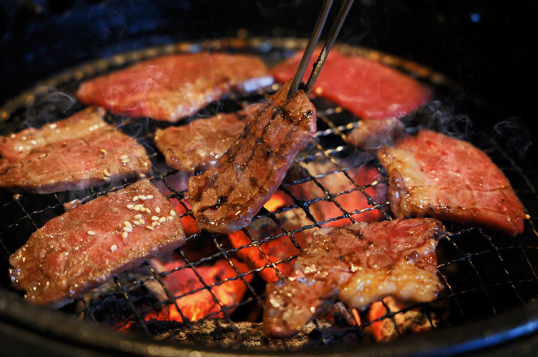 お肉に新たな付加価値をつけた アイデア焼肉グルメ がトレンドに お肉 博士のフォーリンデブはっしー氏が選ぶ Menuで楽しめるアイデア焼肉グルメ3選 Menu株式会社のプレスリリース お肉に新たな付加価値をつけた アイデア焼肉グルメ がトレンドに お肉 博士のフォーリンデブはっしー氏が選ぶ Menuで楽しめるアイデア焼肉グルメ3選 Menu株式会社のプレスリリース