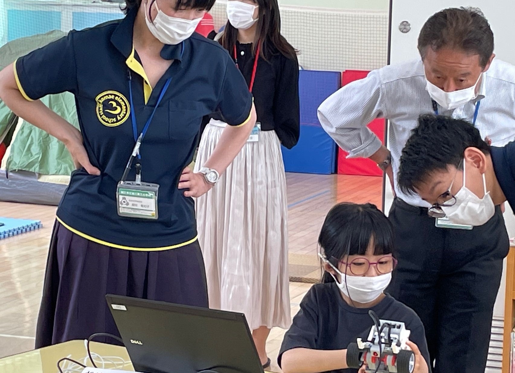 先生方も興味津々