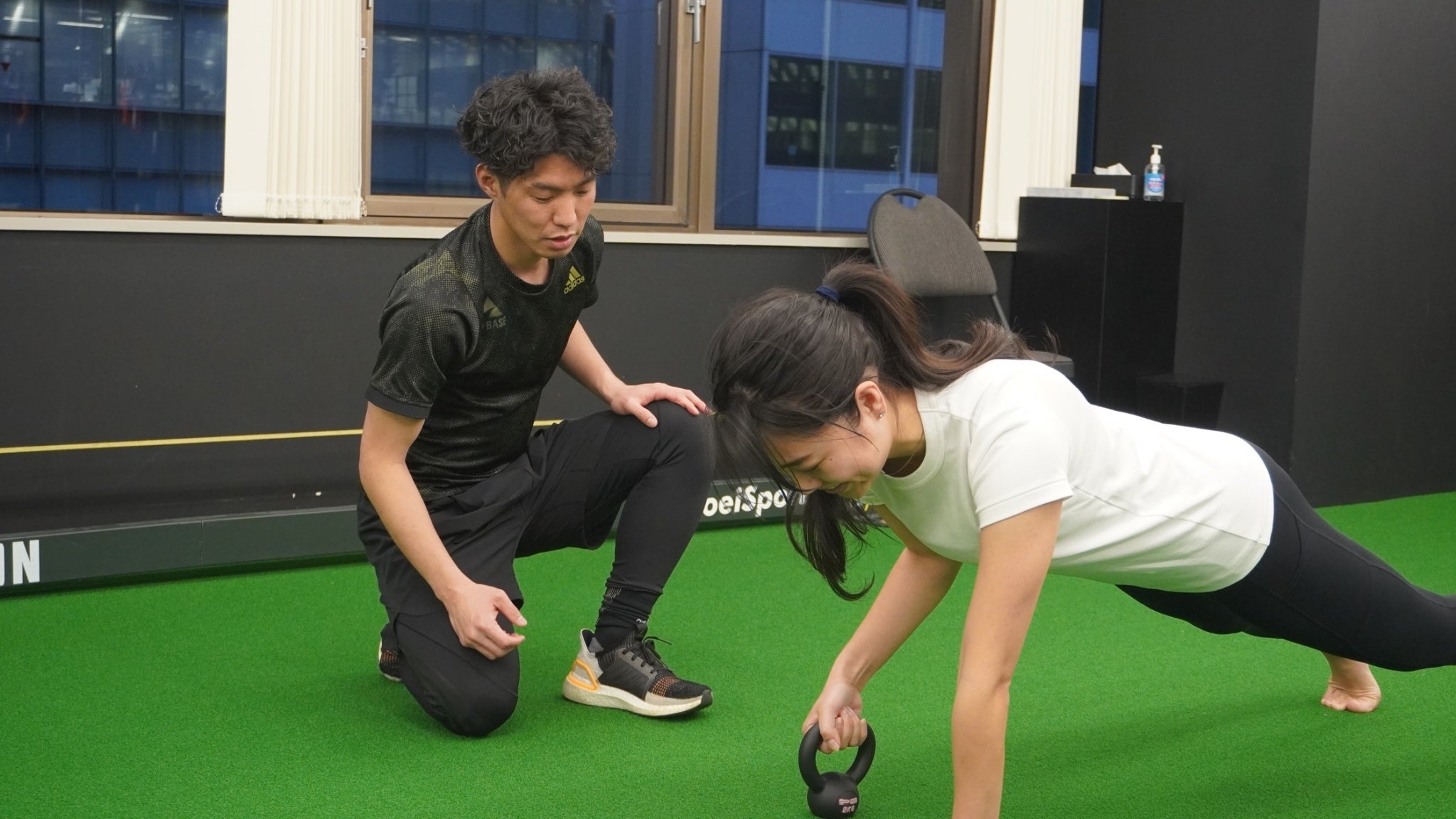 サッカー日本代表選手も通うパーソナルトレーニングジム Lp Base が ２店舗目を東京 世田谷に出店 22年7月4日グランドオープン 株式会社ライフパフォーマンスのプレスリリース