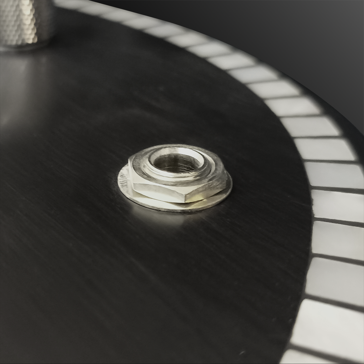 スイッチクラフト製のアウトプット・ジャック