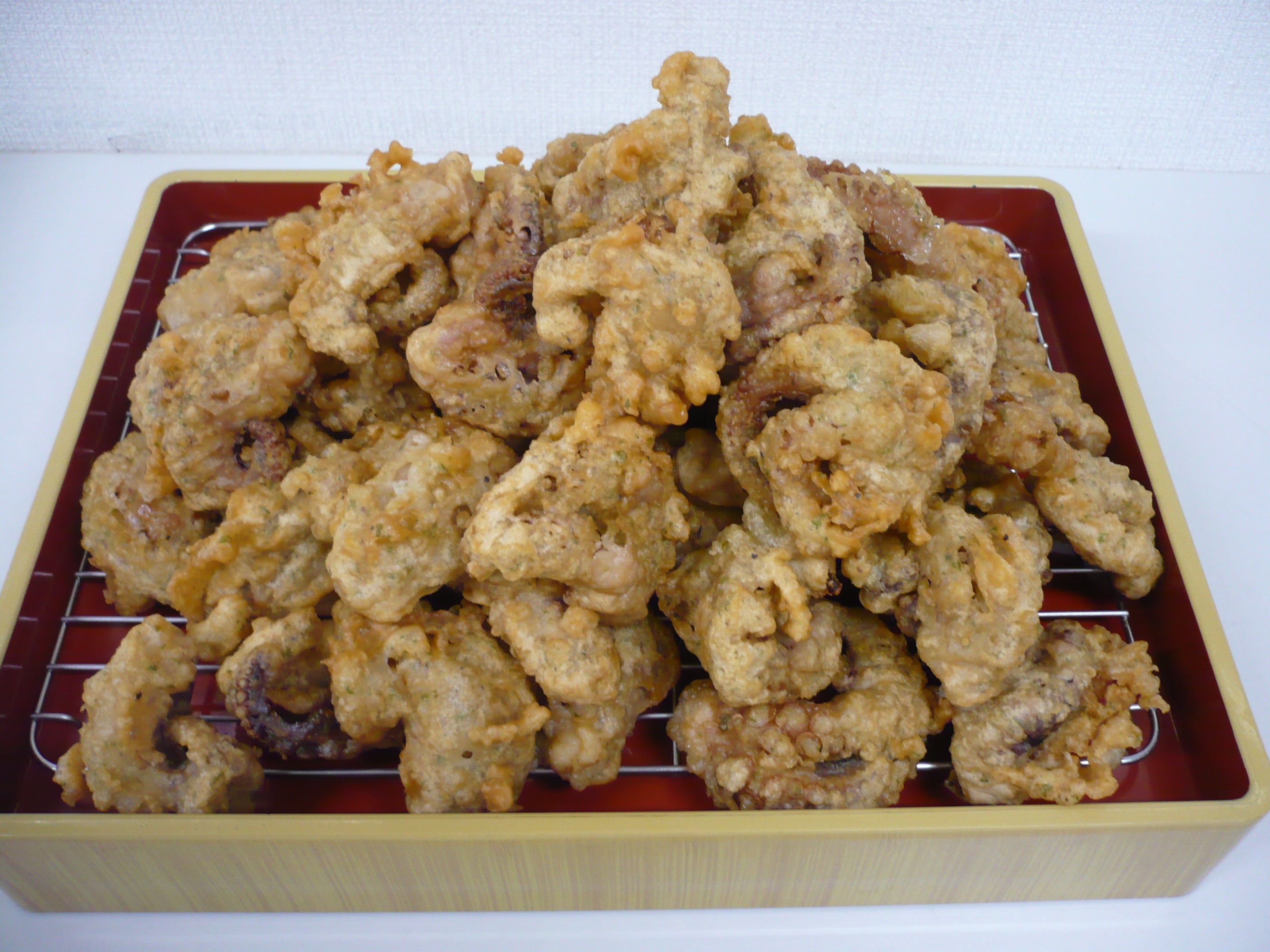 ＜まつおか＞ 北海道産たこのザンギ（100g当り） 756円 ※ジェイアール名古屋タカシマヤ限定 ■地下1階 惣菜売場