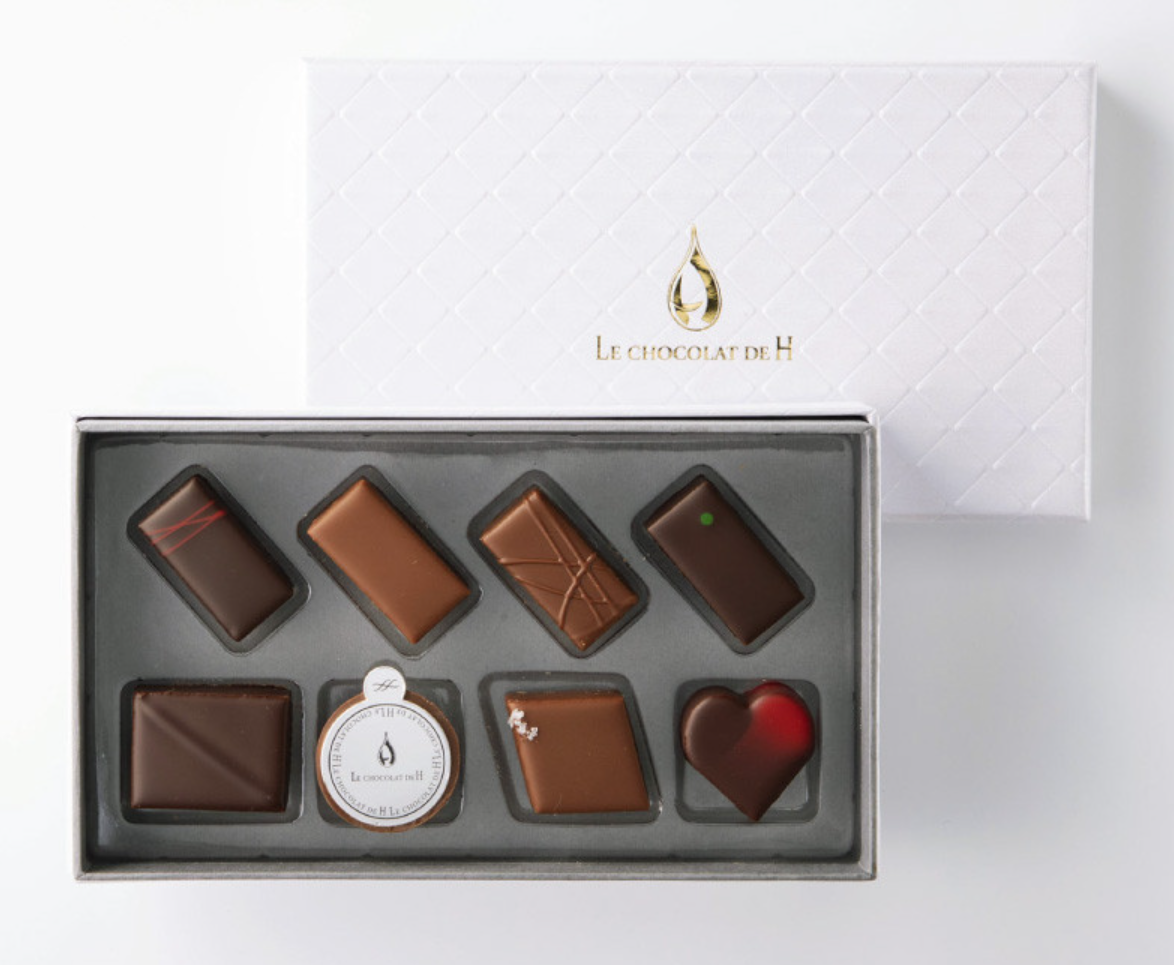 ＜ル ショコラ ドゥ アッシュ＞ アッシュセレクション（8粒入）2,851円 ※なくなり次第終了  ■地下1階 ウィークリースポット 「アッシュ チョコレート ワールド」※3月2日（水）～14日（月）の出店