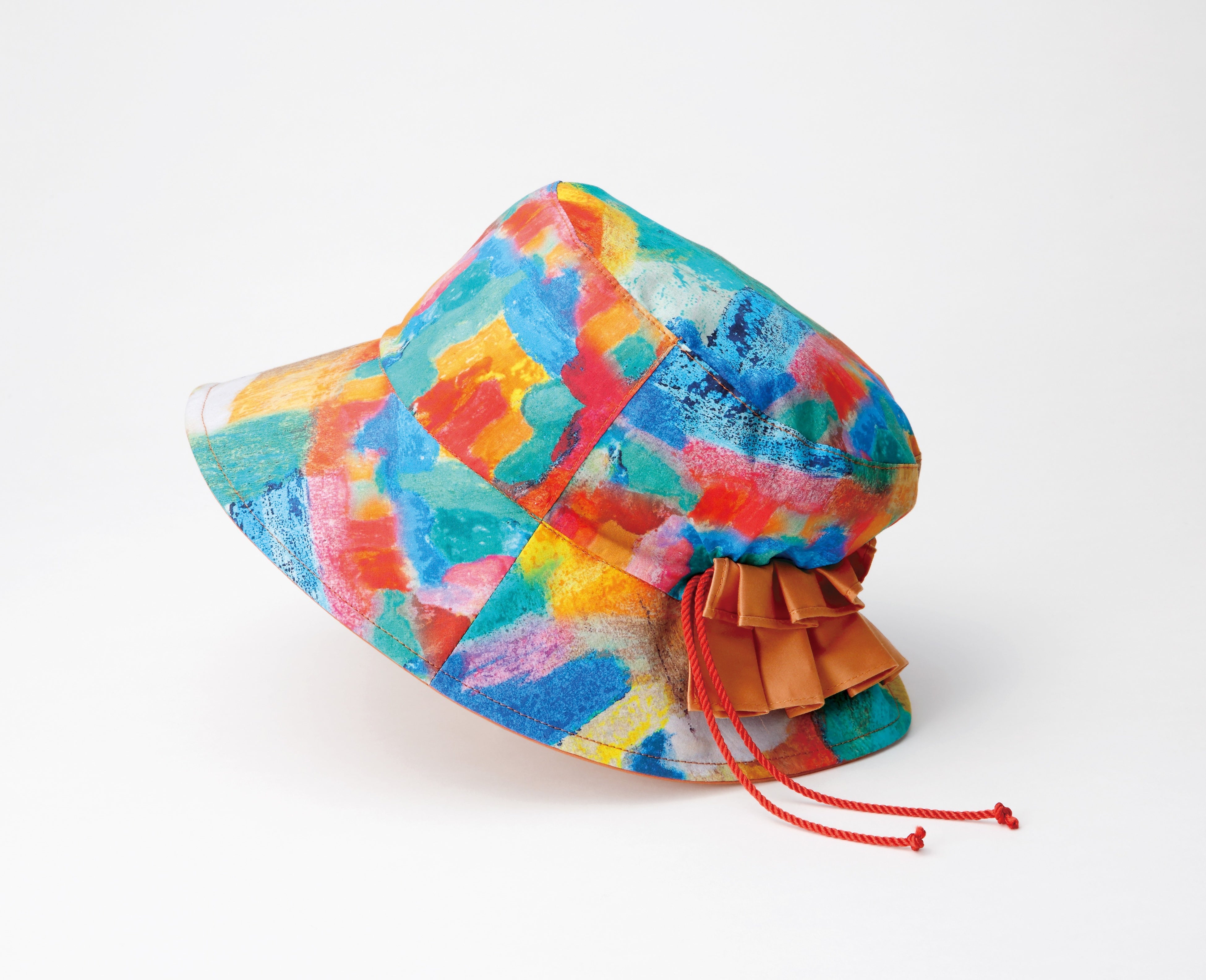 ＜ヘラルボニー＞ 帽子 13,200円  ■1階 婦人洋品売場