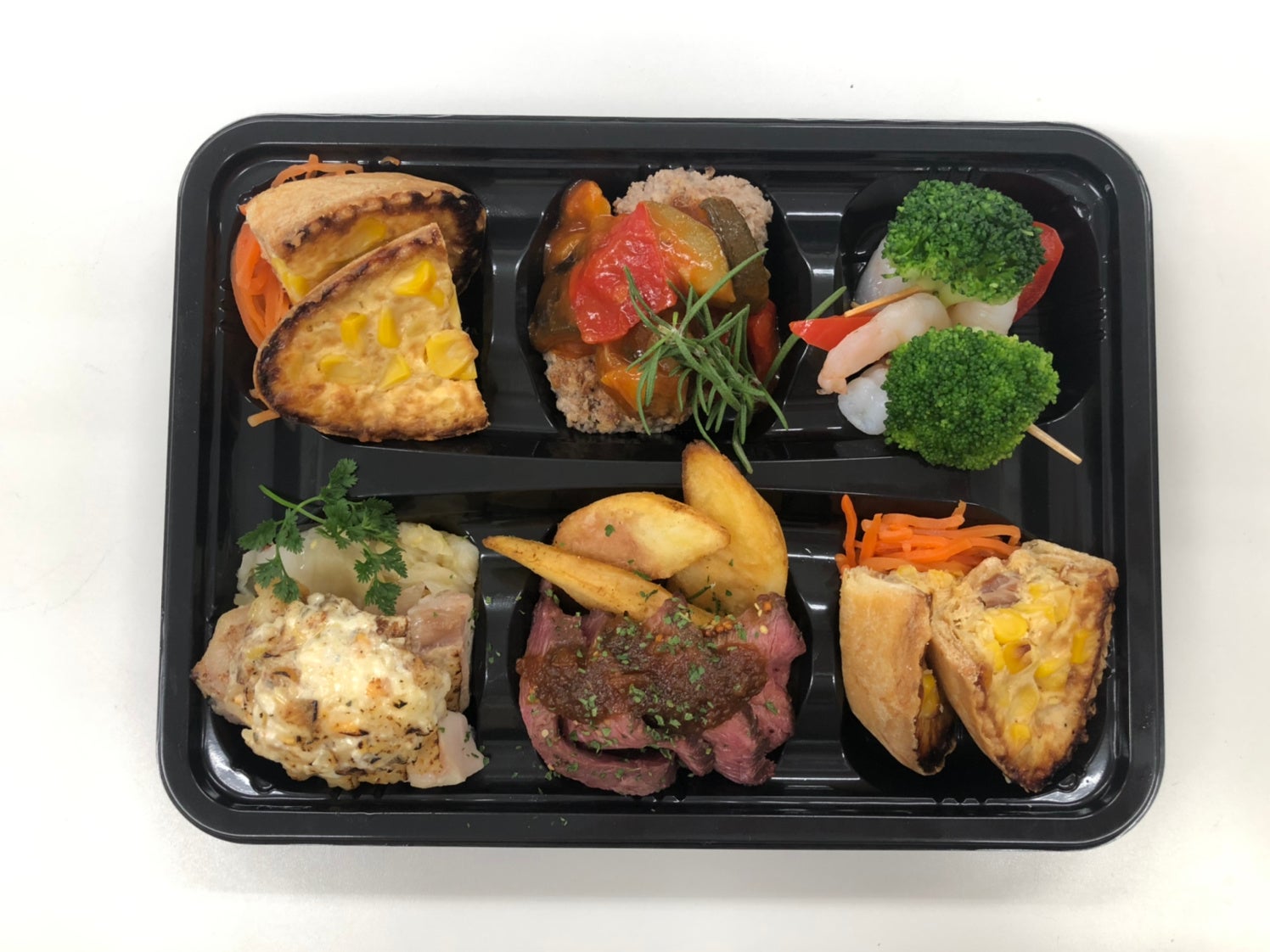 ＜べべのおそうざい＞ ごちそうオードブル  1,491円 ■地下1階 惣菜売場  ※ジェイアール名古屋タカシマヤ限定