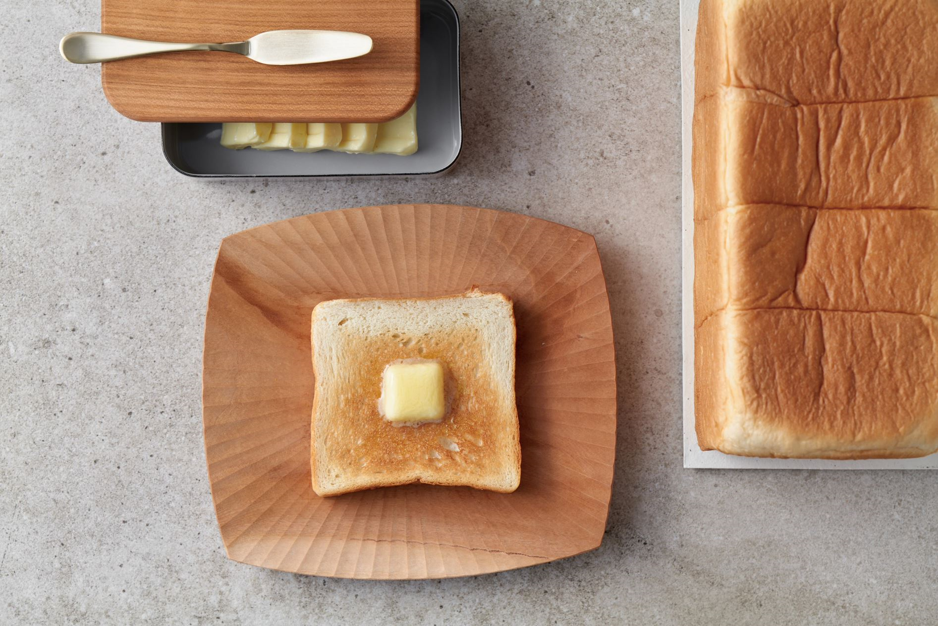 ＜ＡＭＡＣＯ　ｂｙ　ｎｉｓｈｉｒｉ＞ AMACO BREAD 甘麹熟成食パン（2斤）1,296円