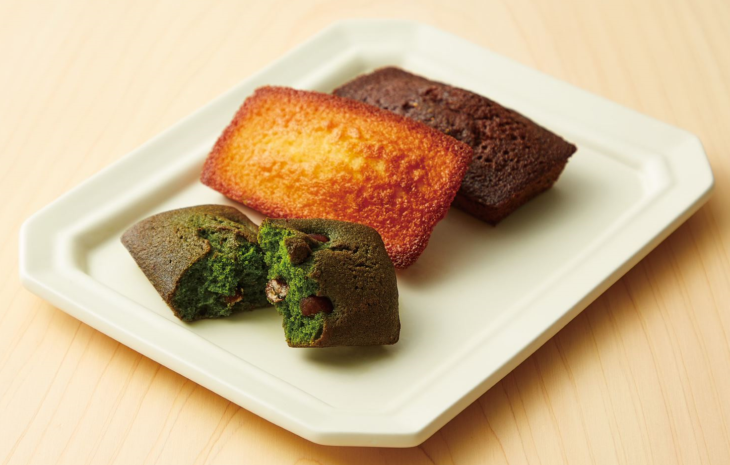 ＜リジェール＞ 焼き立てフィナンシェ（6個入） 1,501円