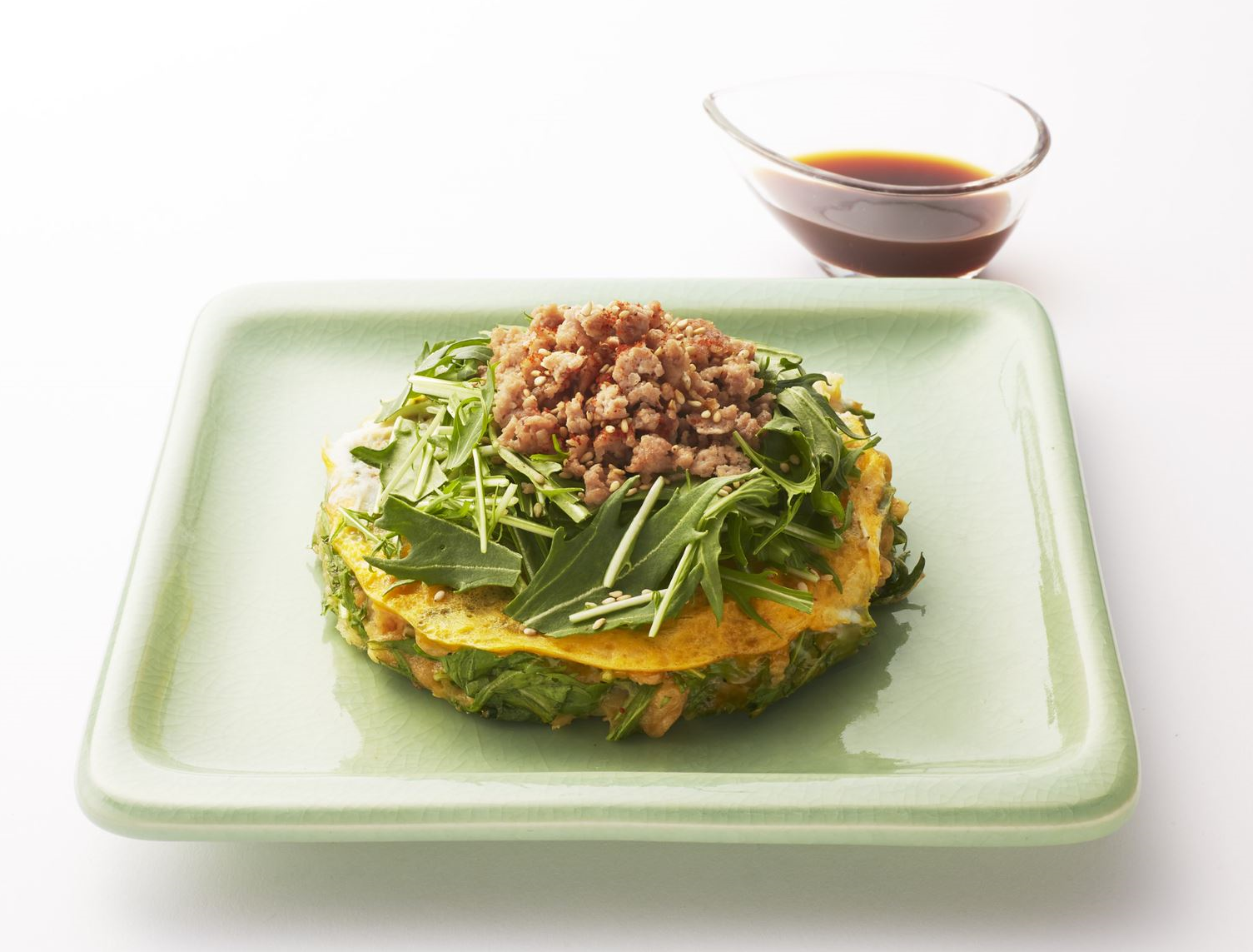 ＜お好み焼 夢屋＞ ぽん酢で食べる、京水菜と京赤地鶏のお好み焼き 1,080円※各日100枚限り