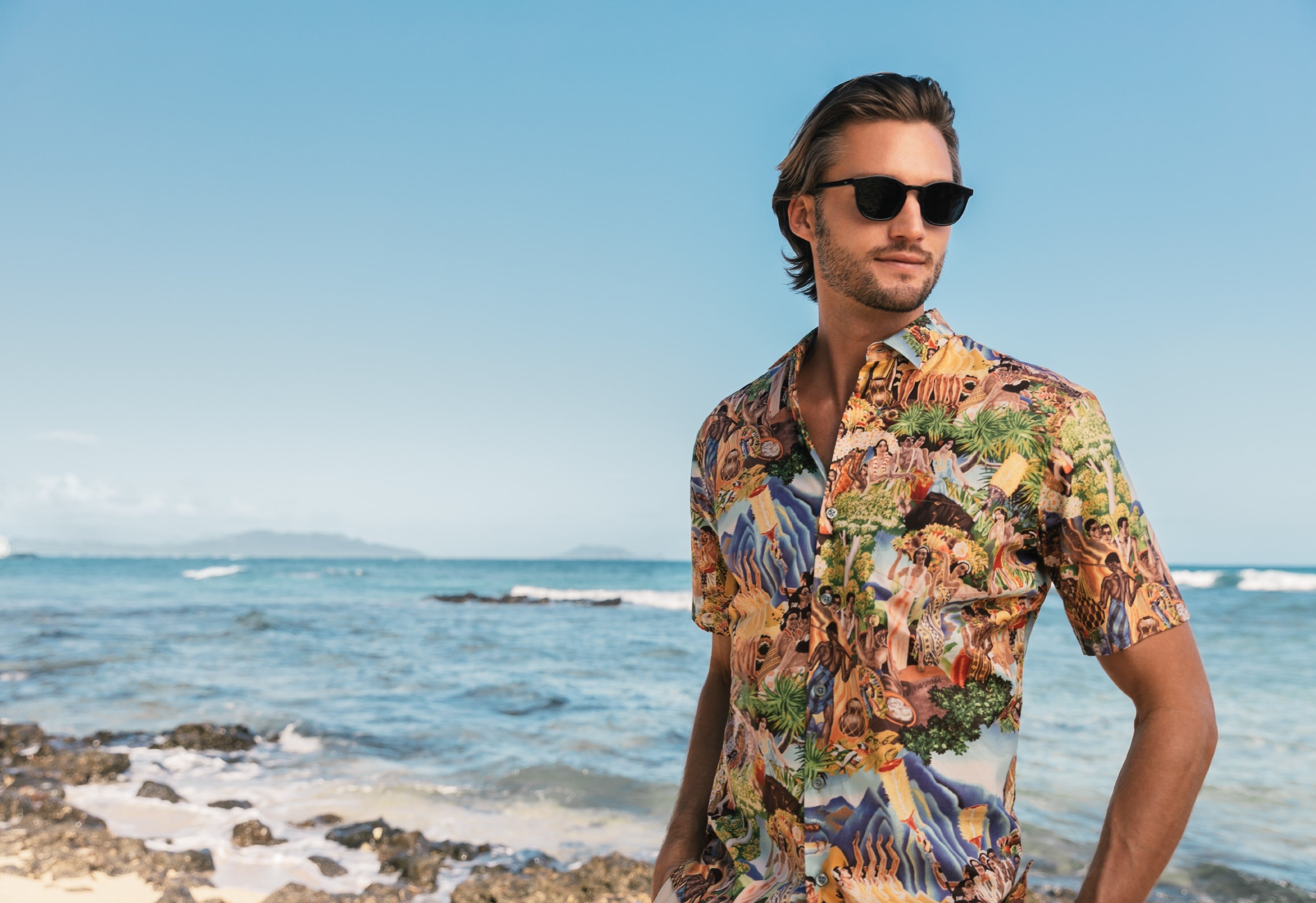 ＜アロアロ＞ トリリチャード アロハシャツ  19,800円　